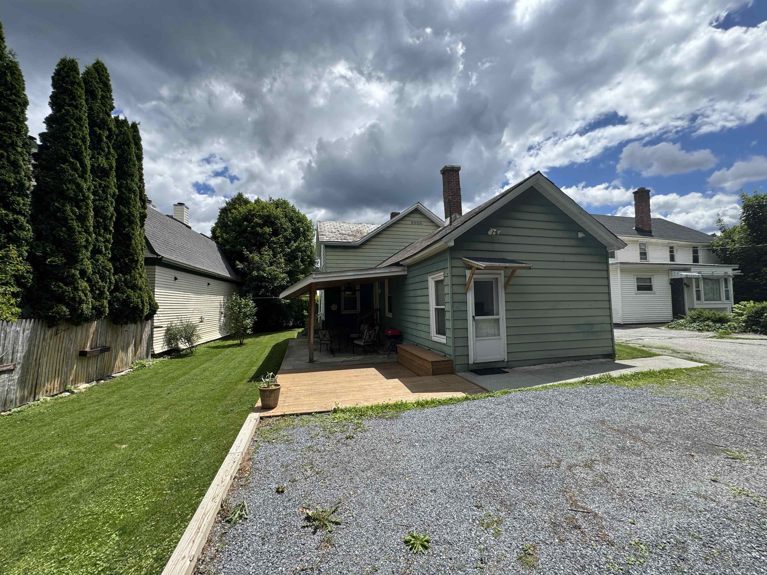 main property photo 3