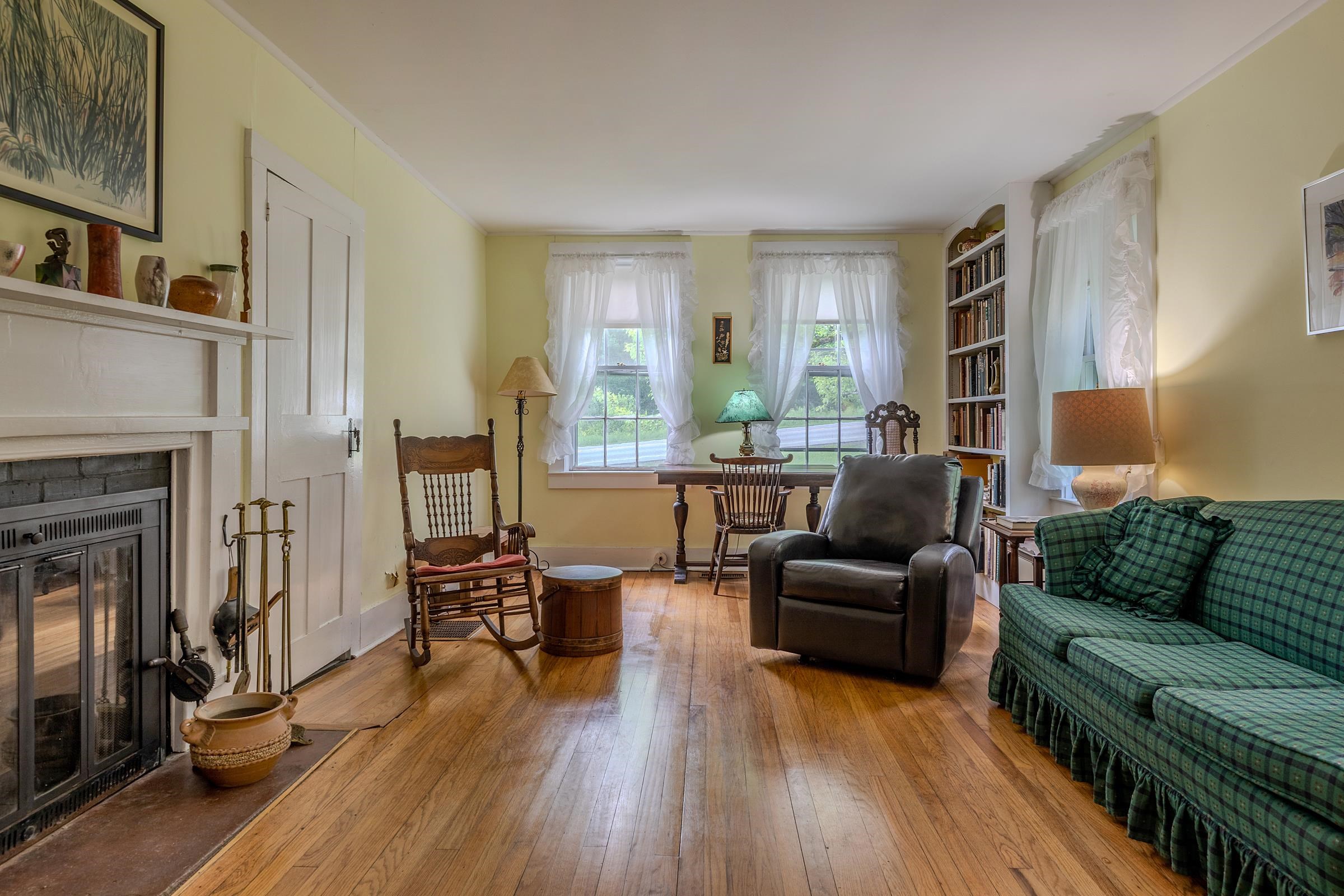 main property photo 10