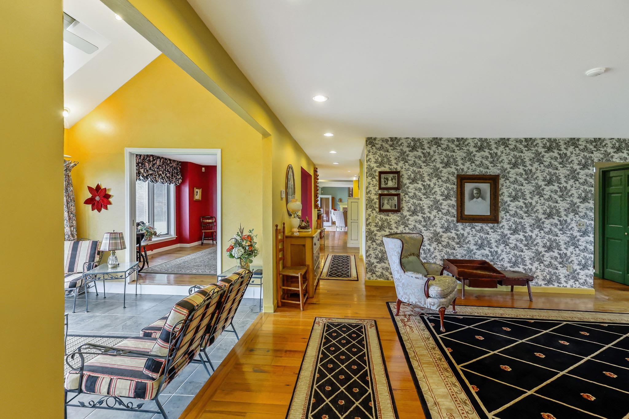 main property photo 25