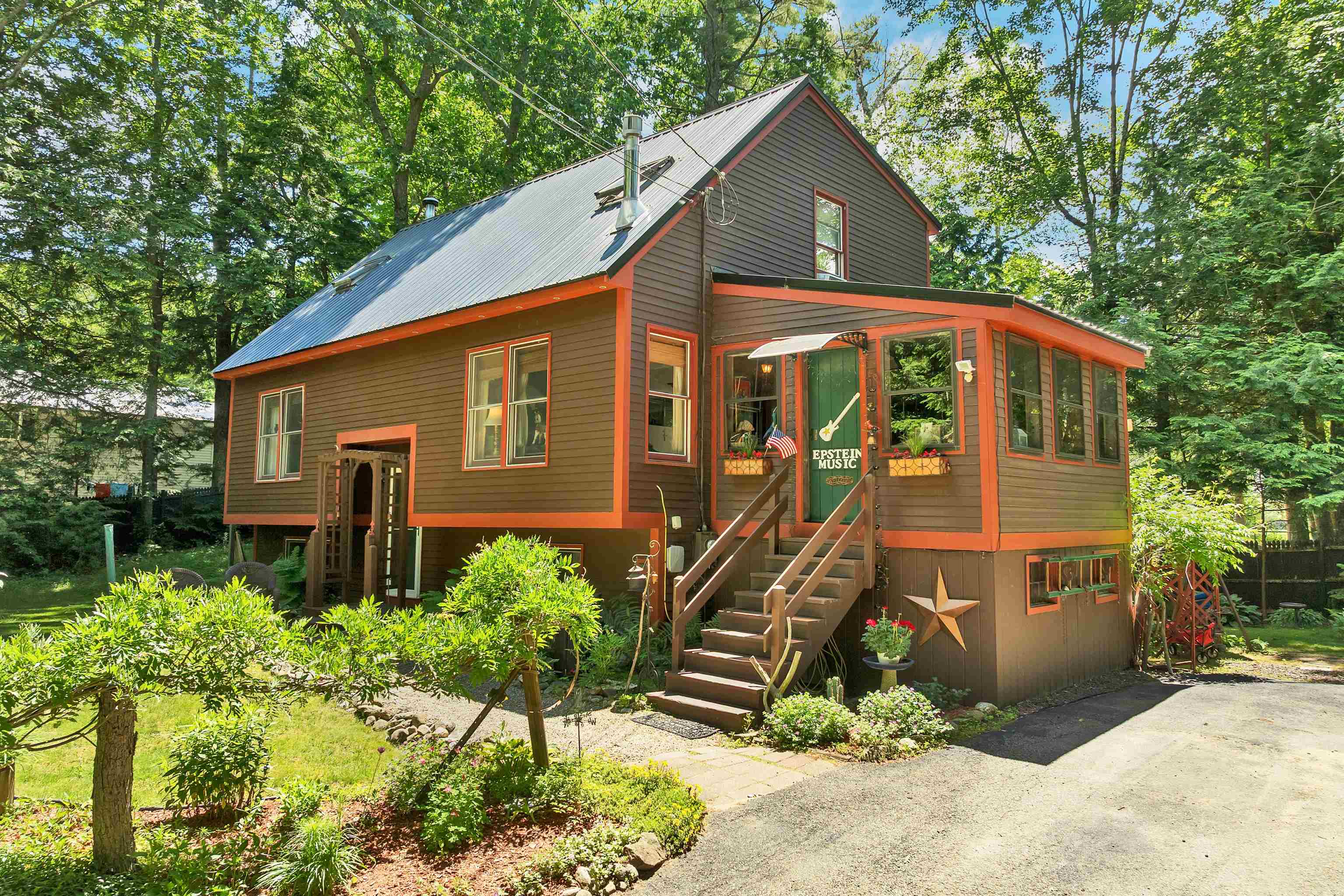 main property photo 29