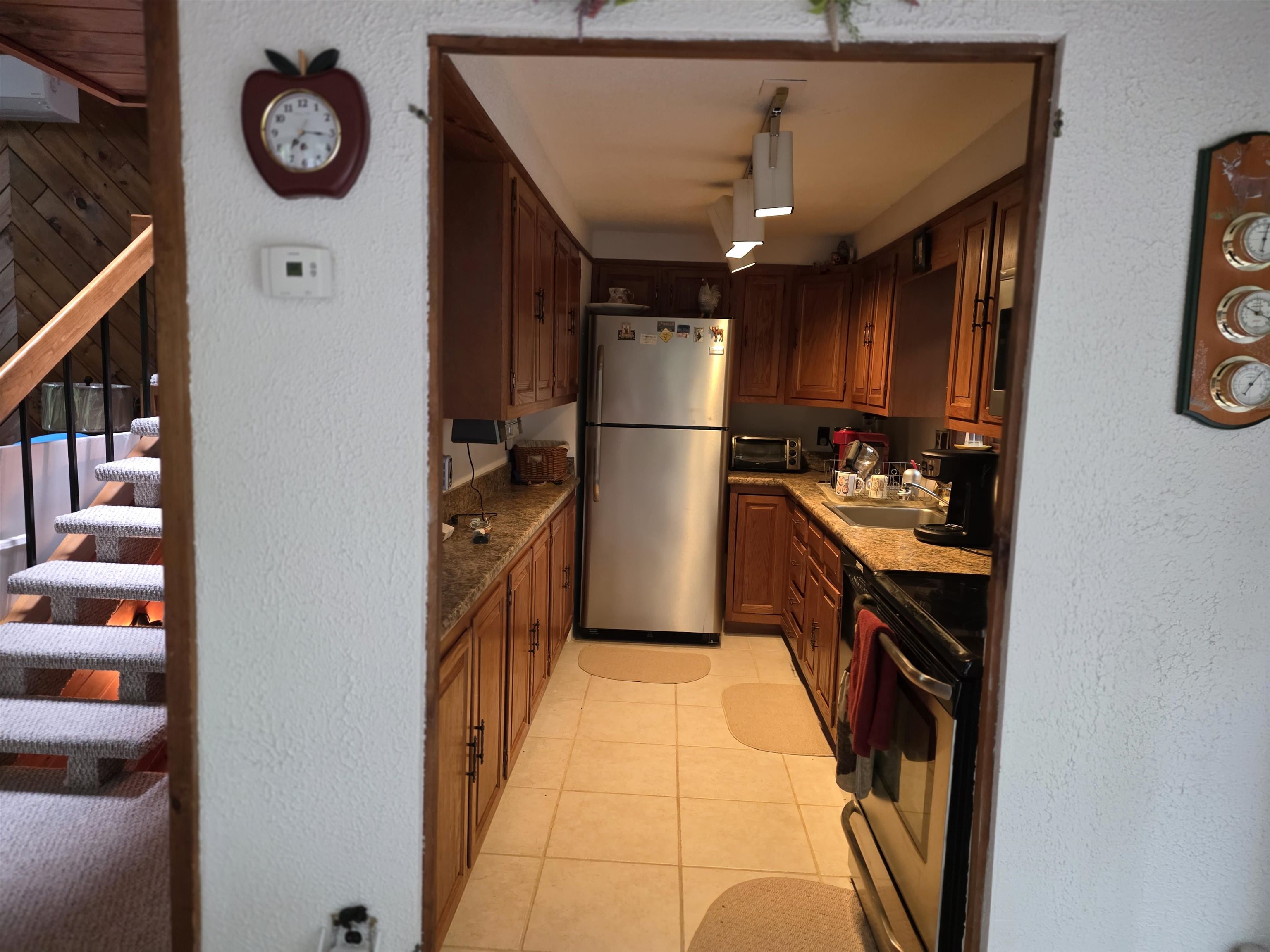 main property photo 12
