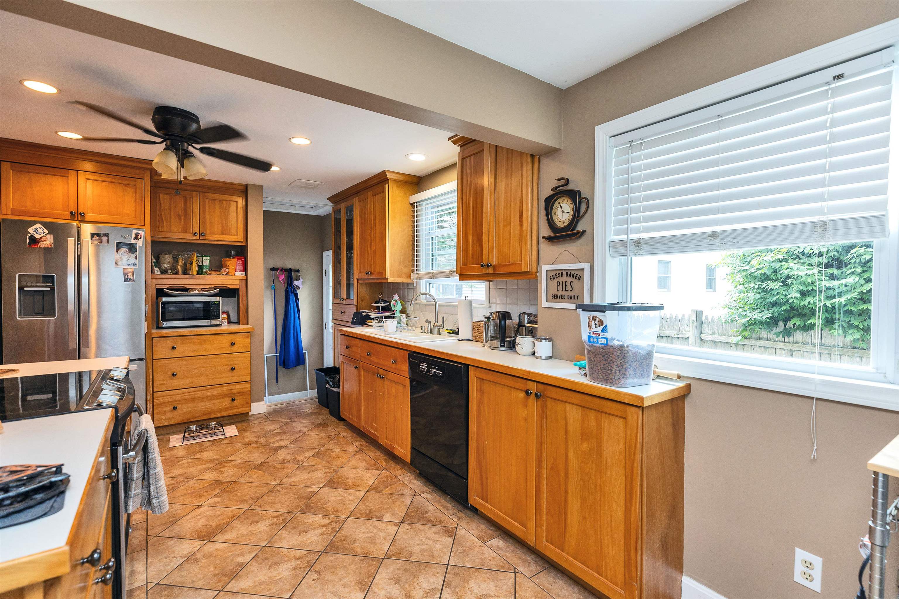 main property photo 19
