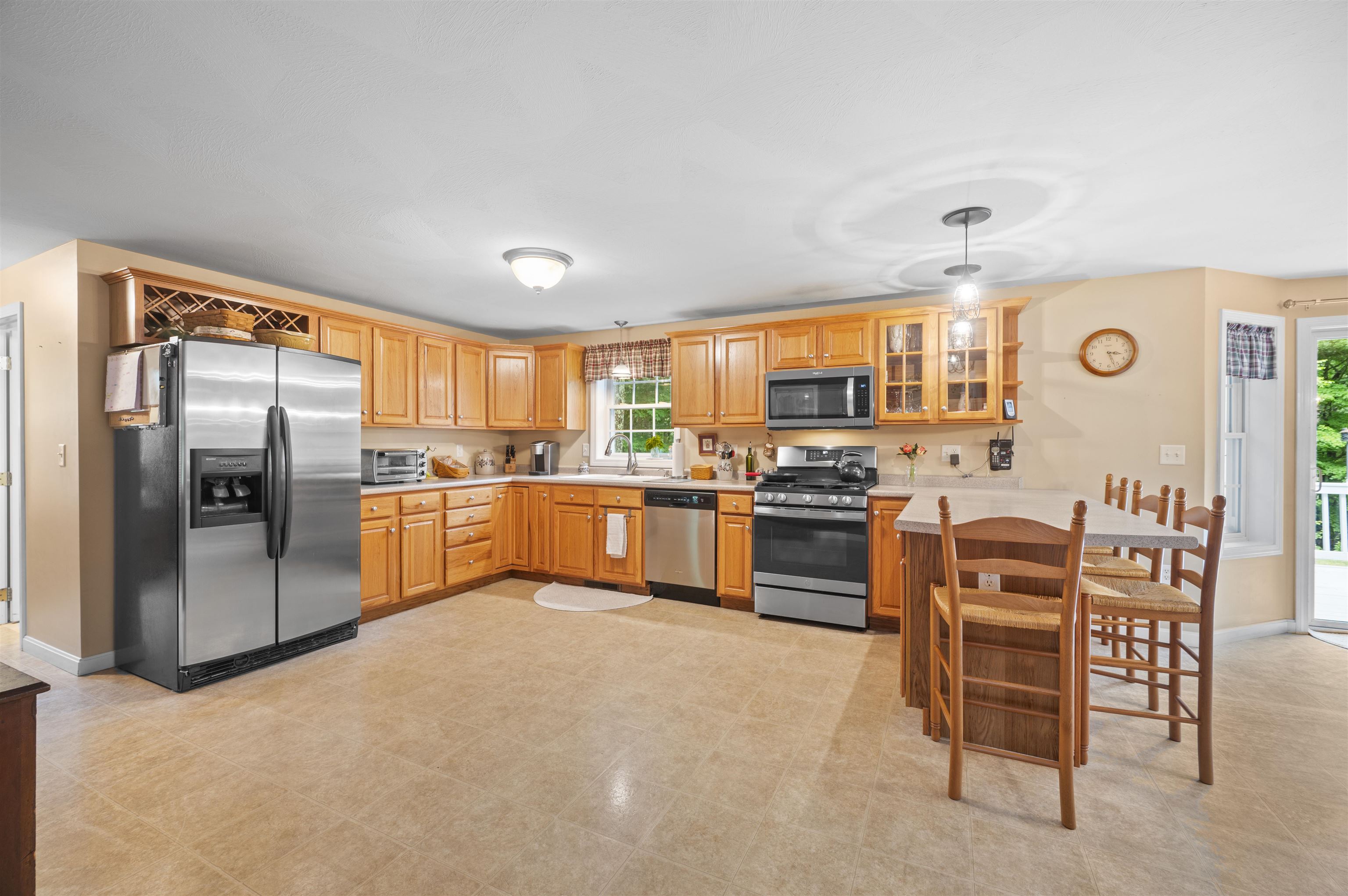 main property photo 4