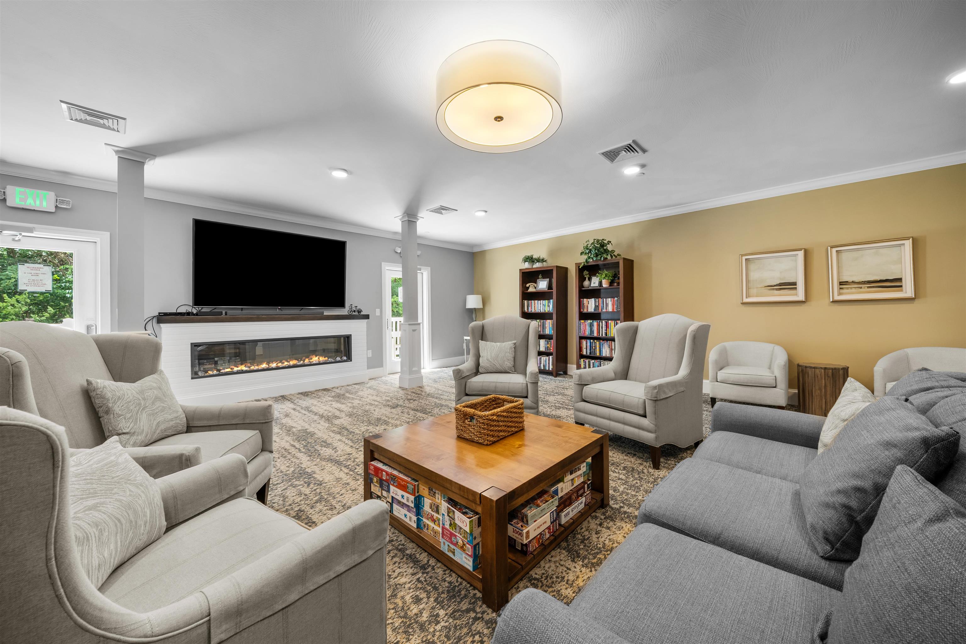 main property photo 28