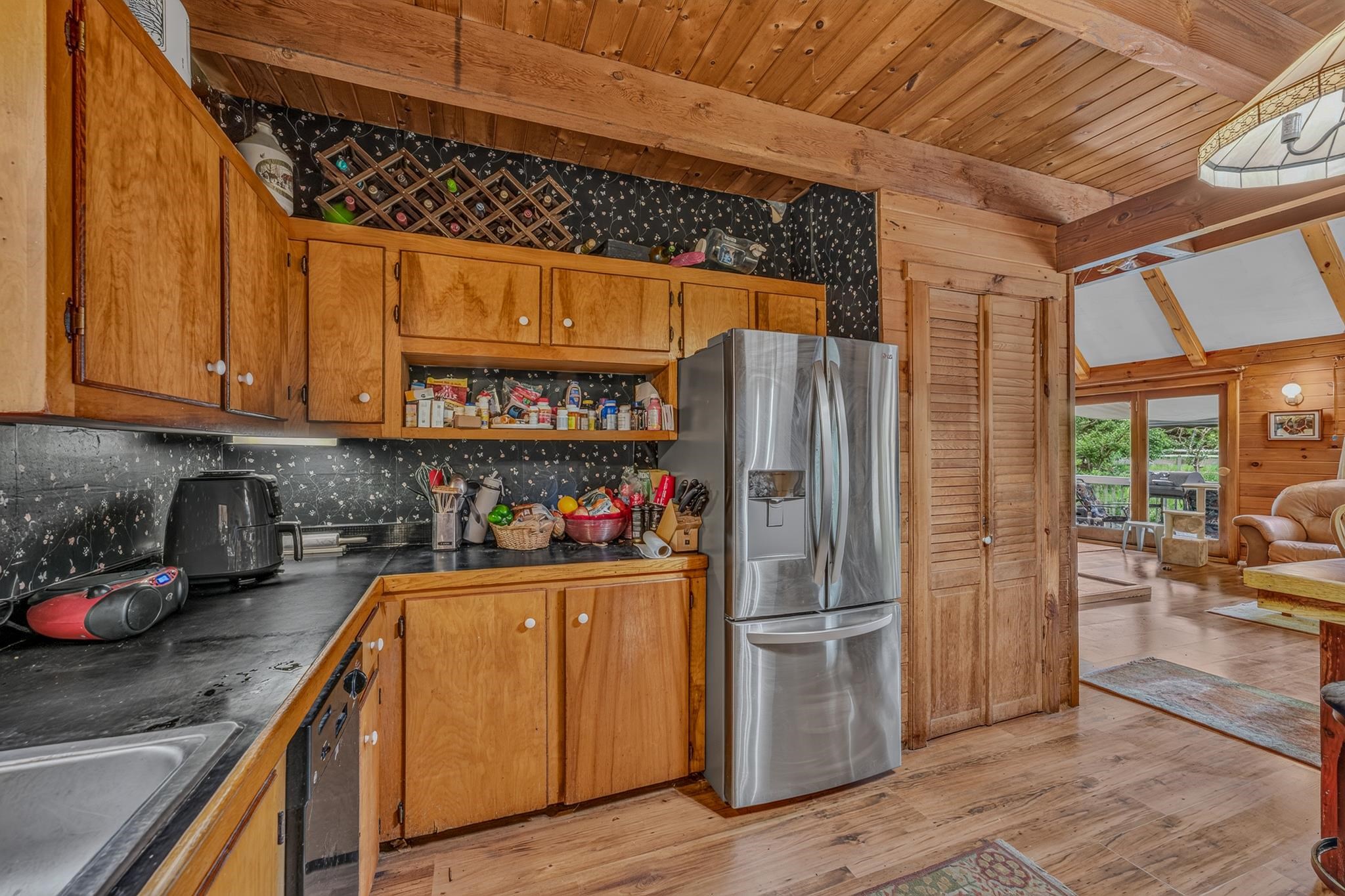 main property photo 14