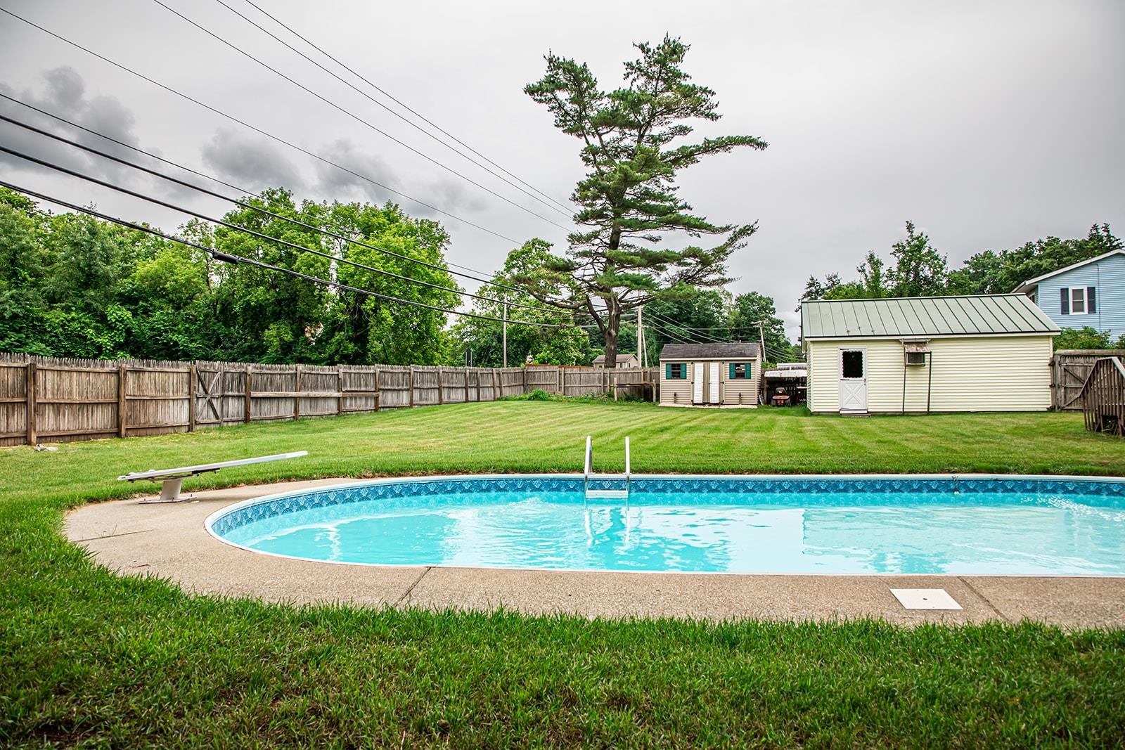 main property photo 40