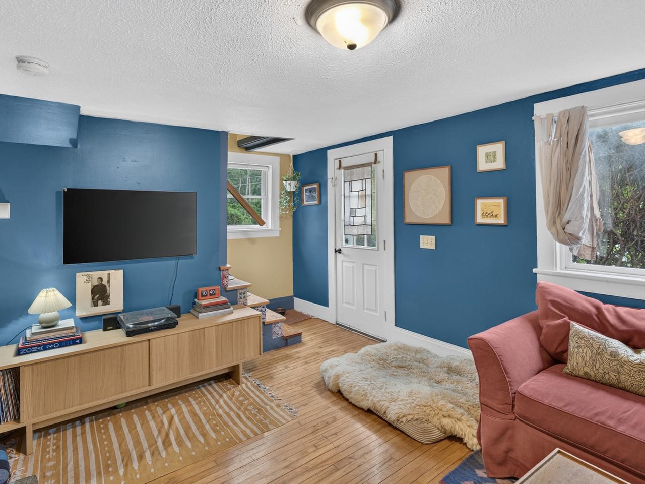 main property photo 13