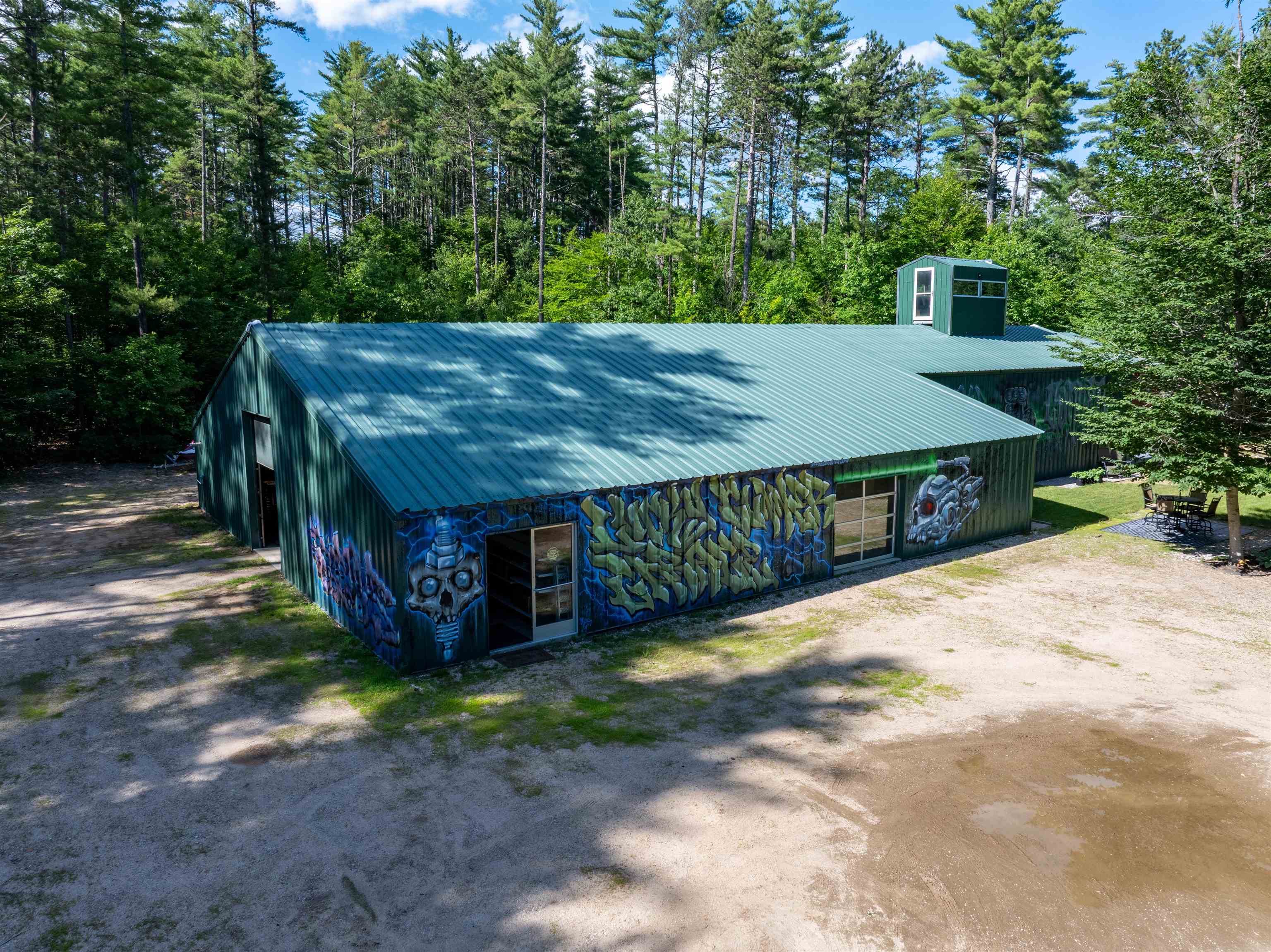 main property photo 40