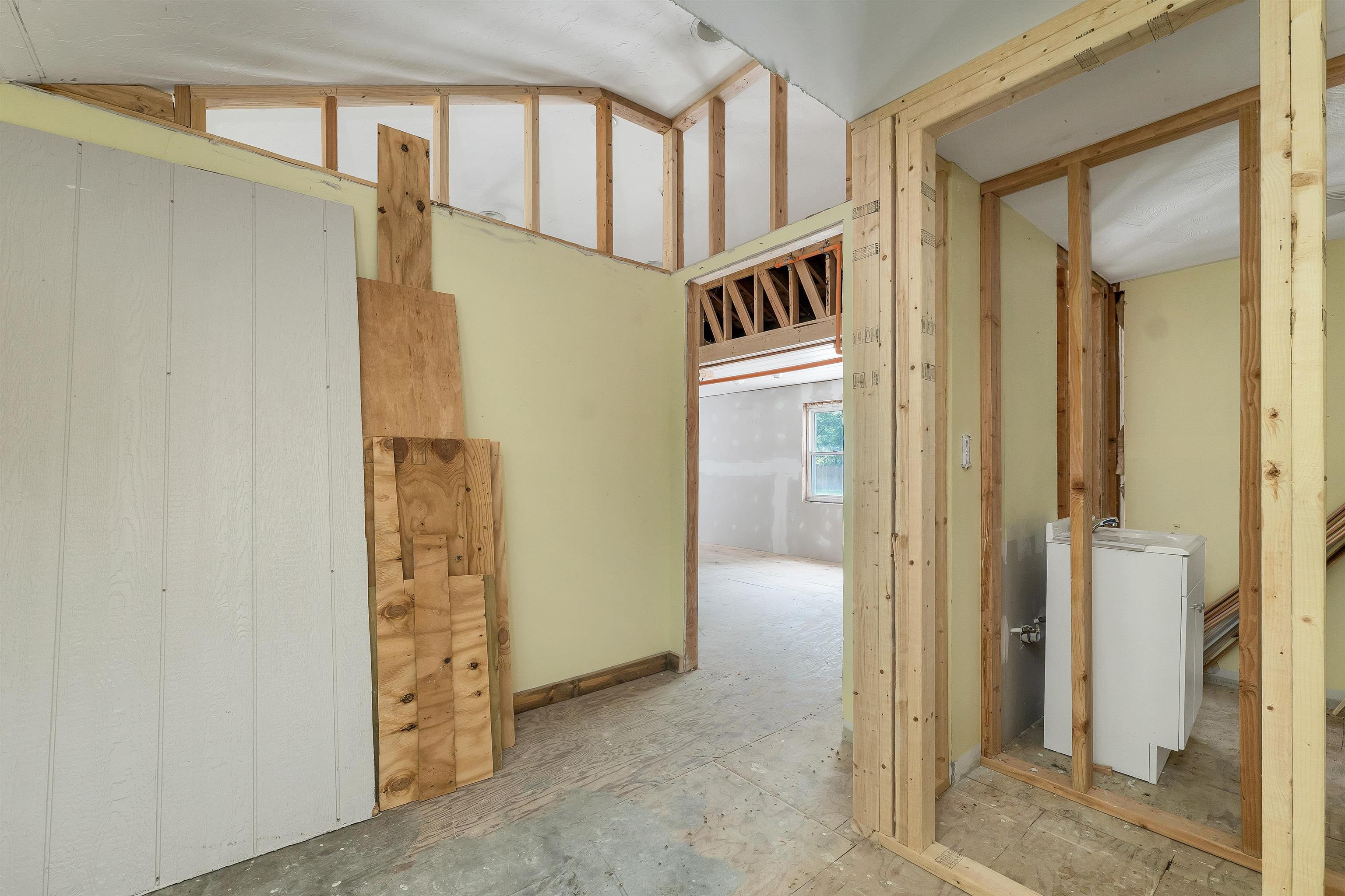 main property photo 50