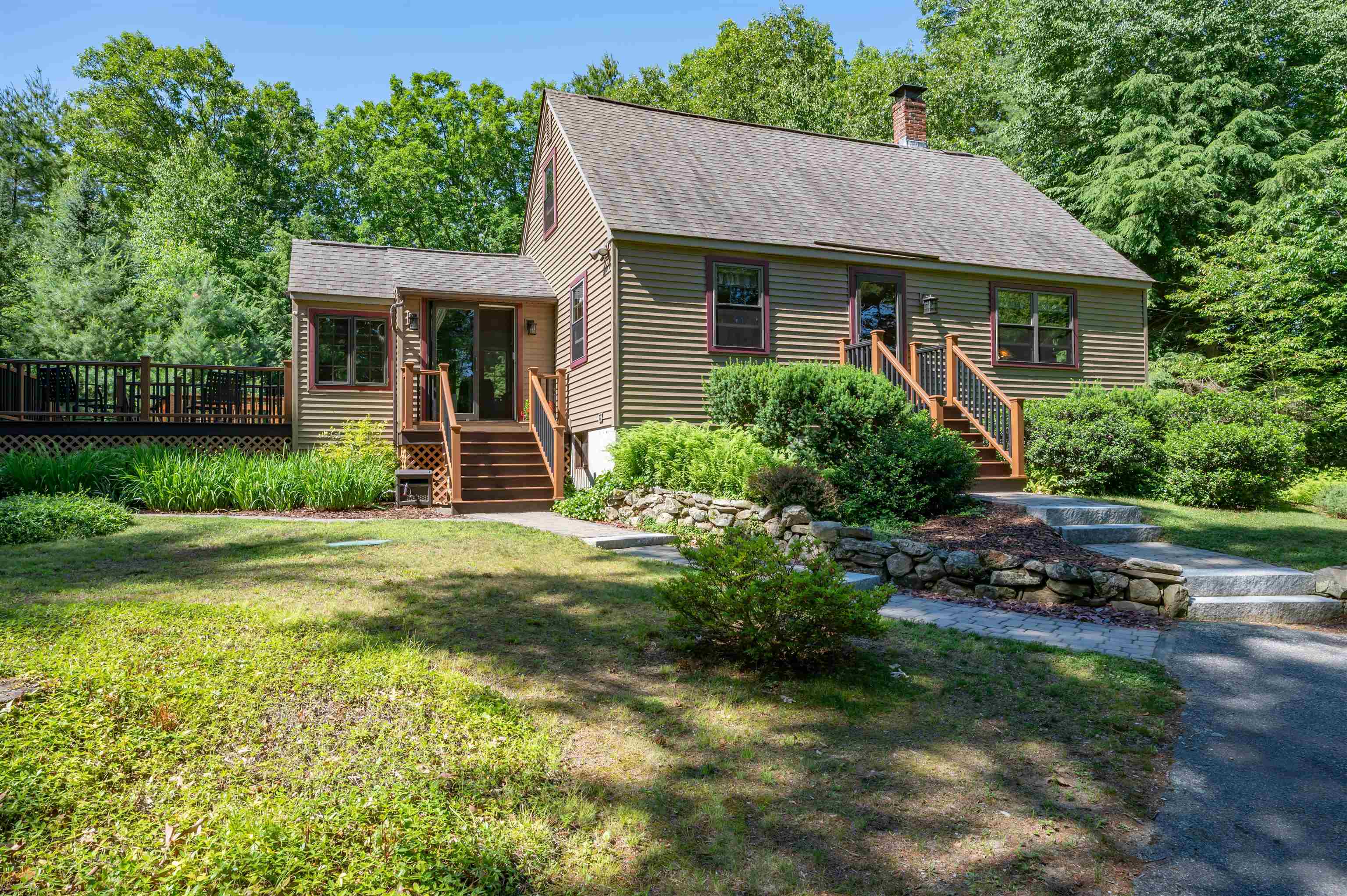 main property photo 3