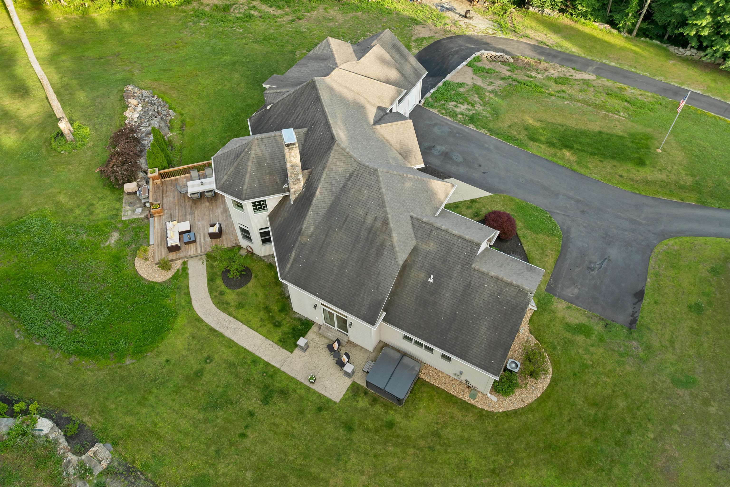main property photo 51