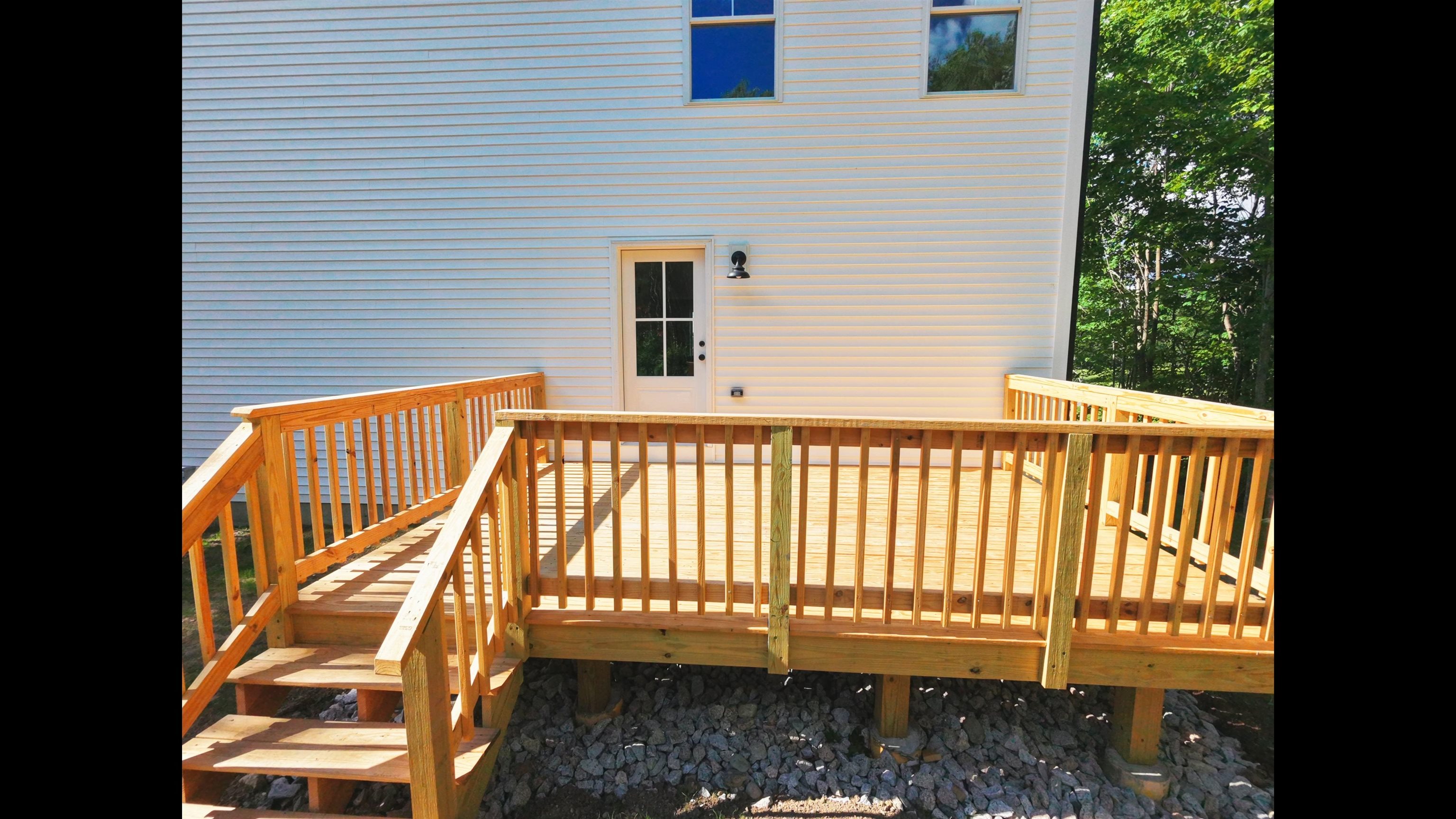 main property photo 19