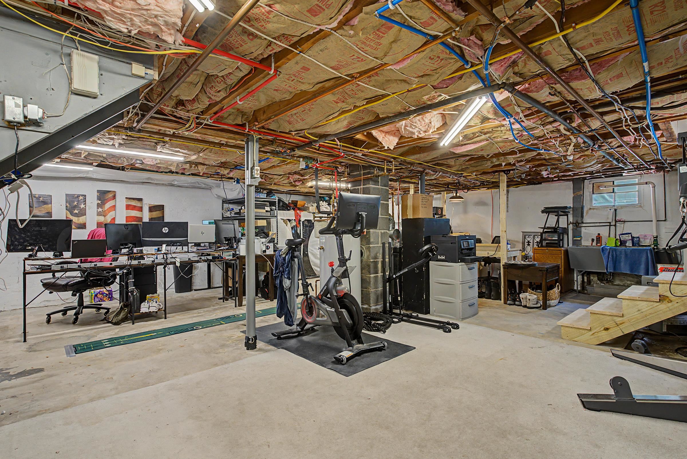 main property photo 23