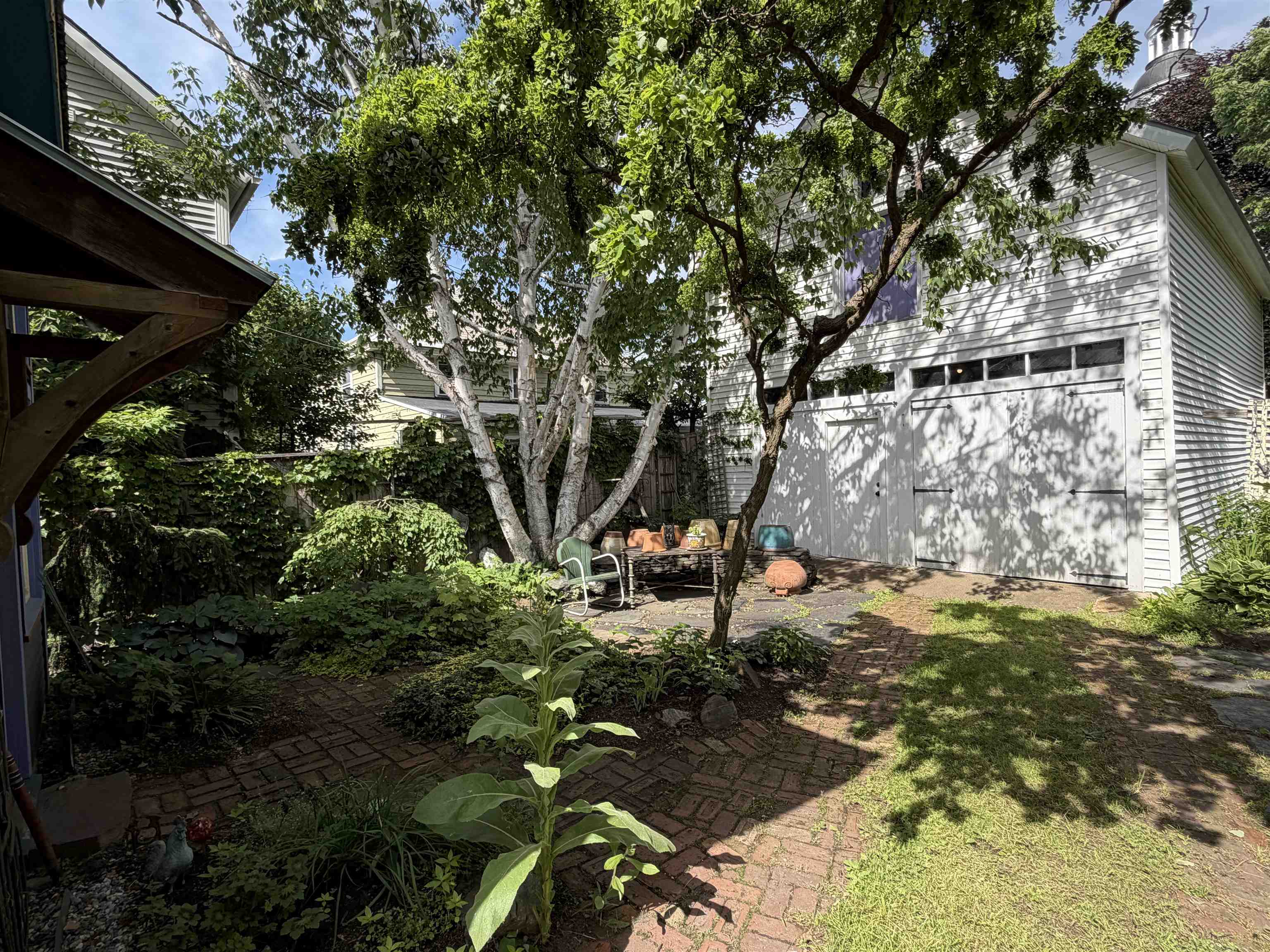 main property photo 15