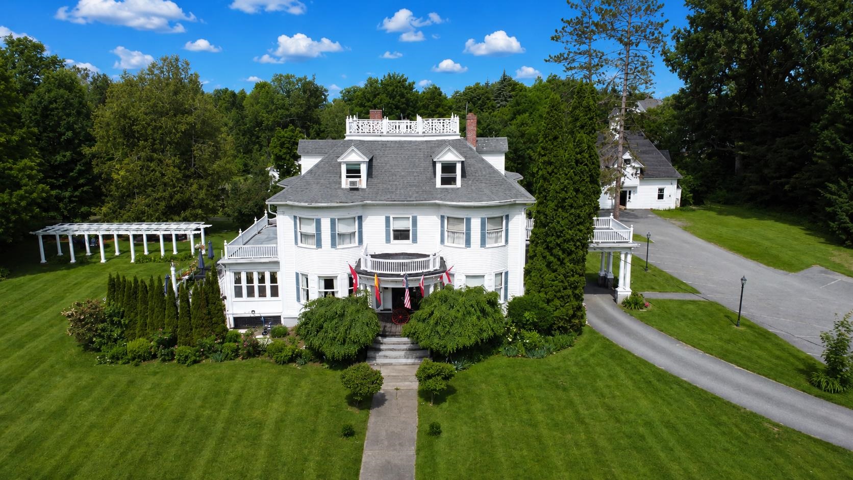 main property photo 4