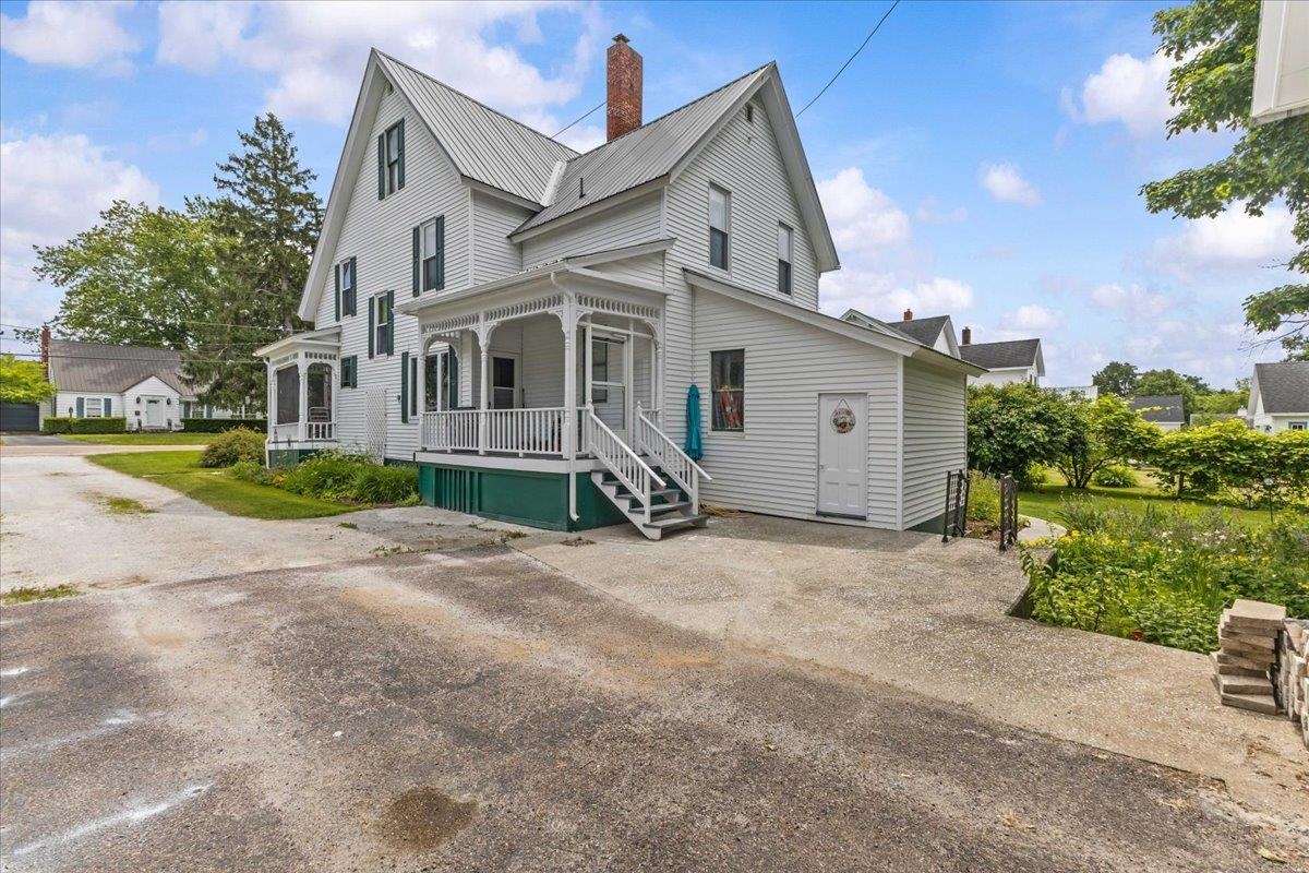 main property photo 3