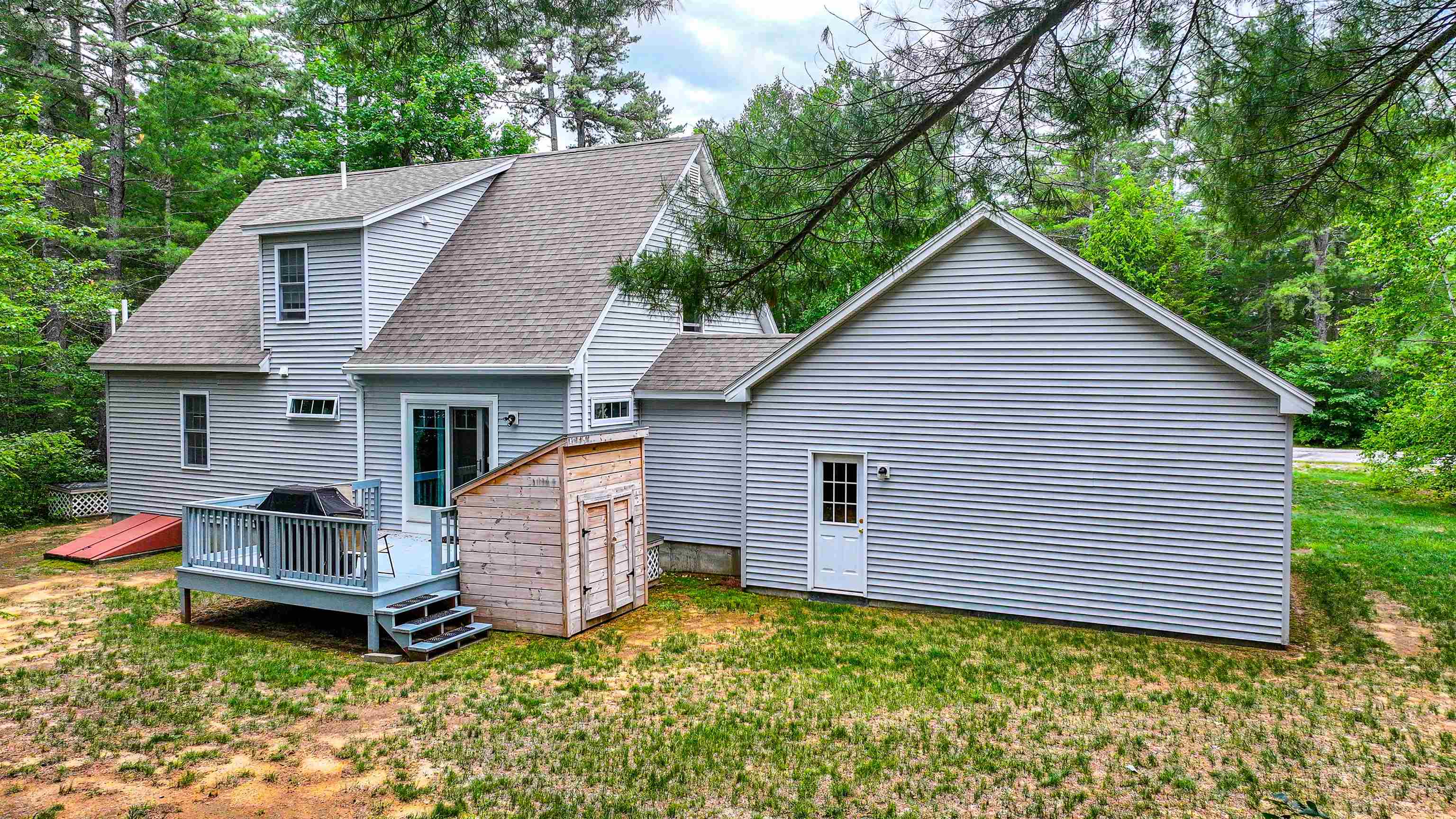 main property photo 54