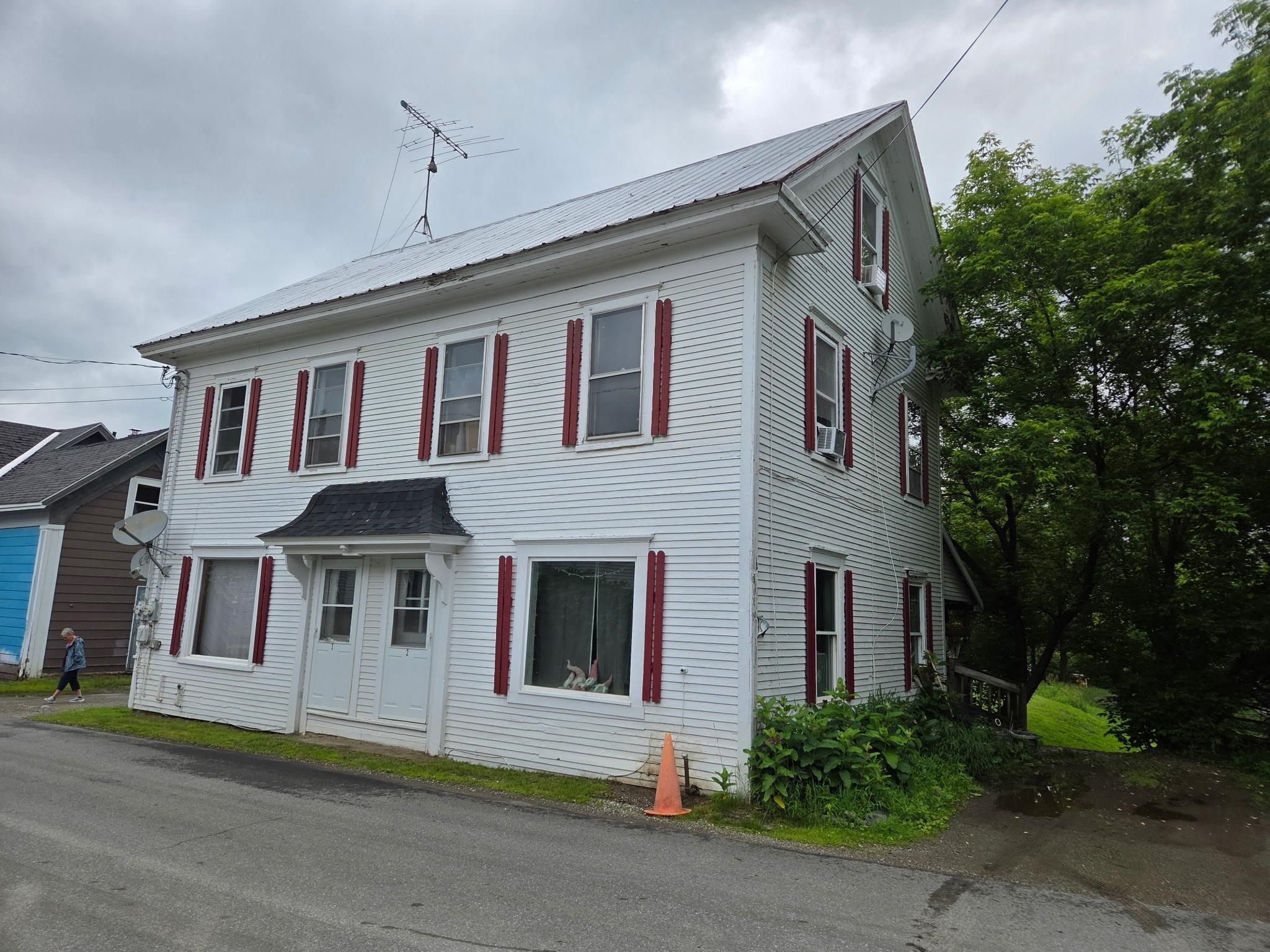 main property photo 2