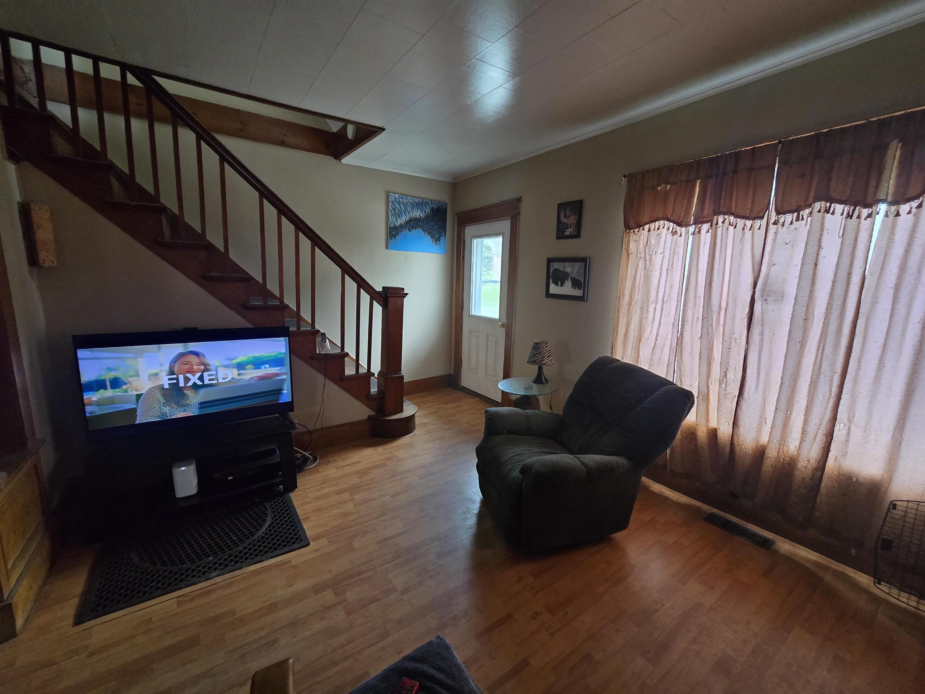main property photo 6