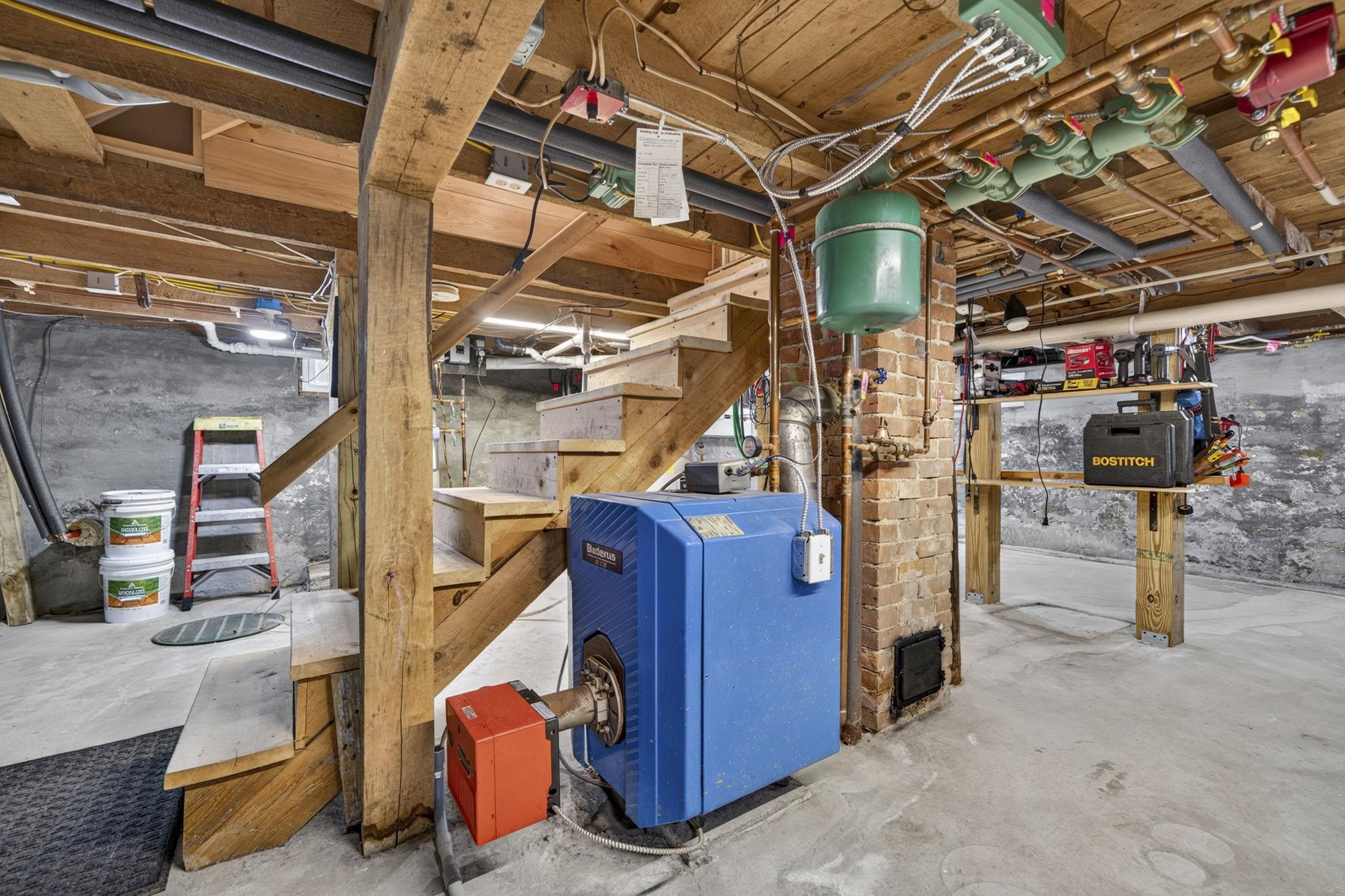 main property photo 37