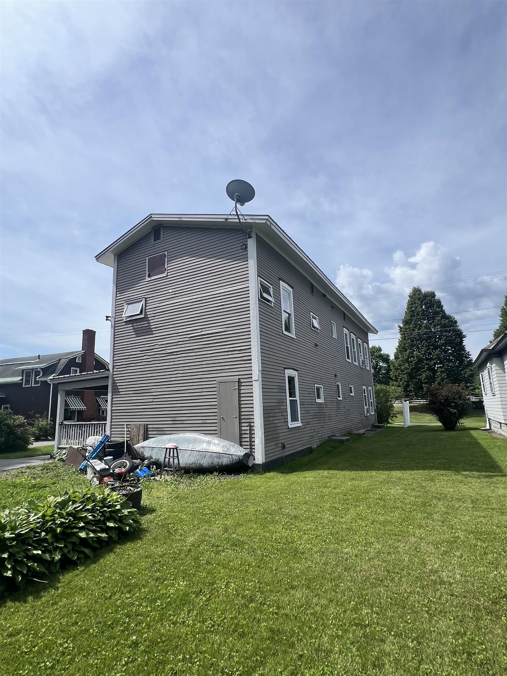 main property photo 5