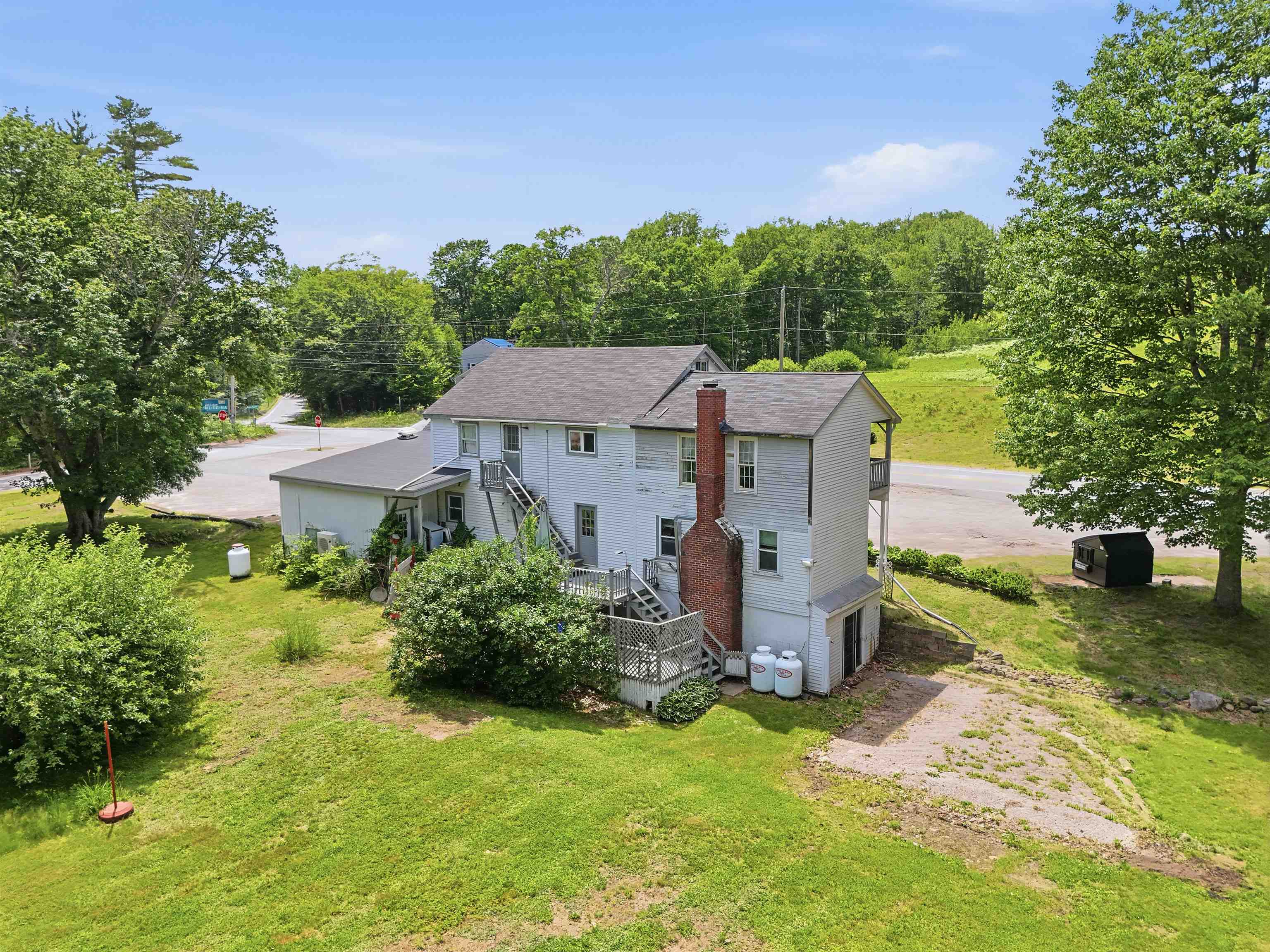 main property photo 6