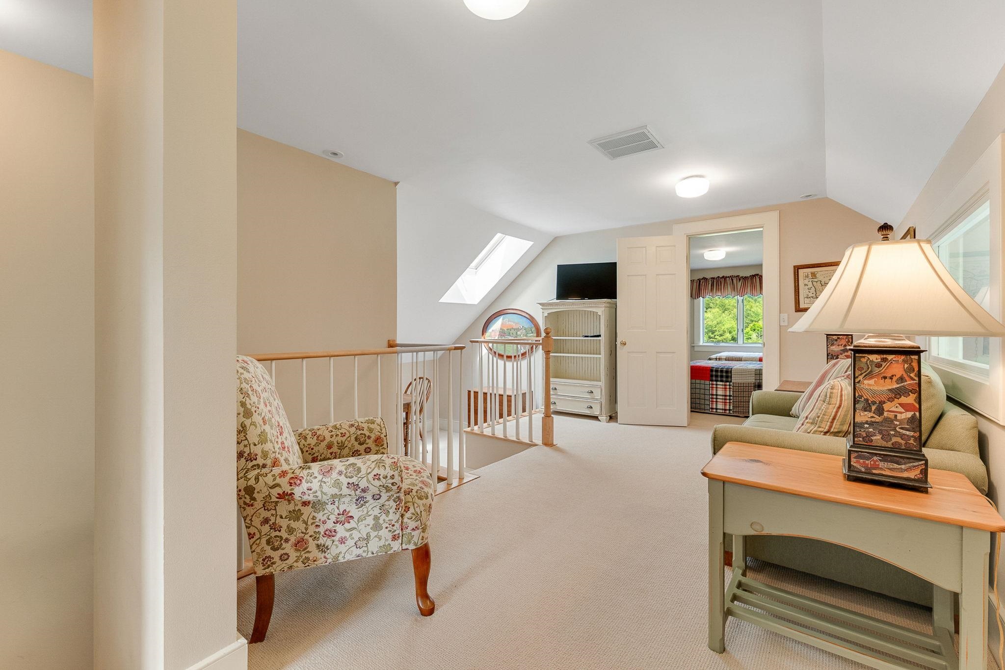 main property photo 50