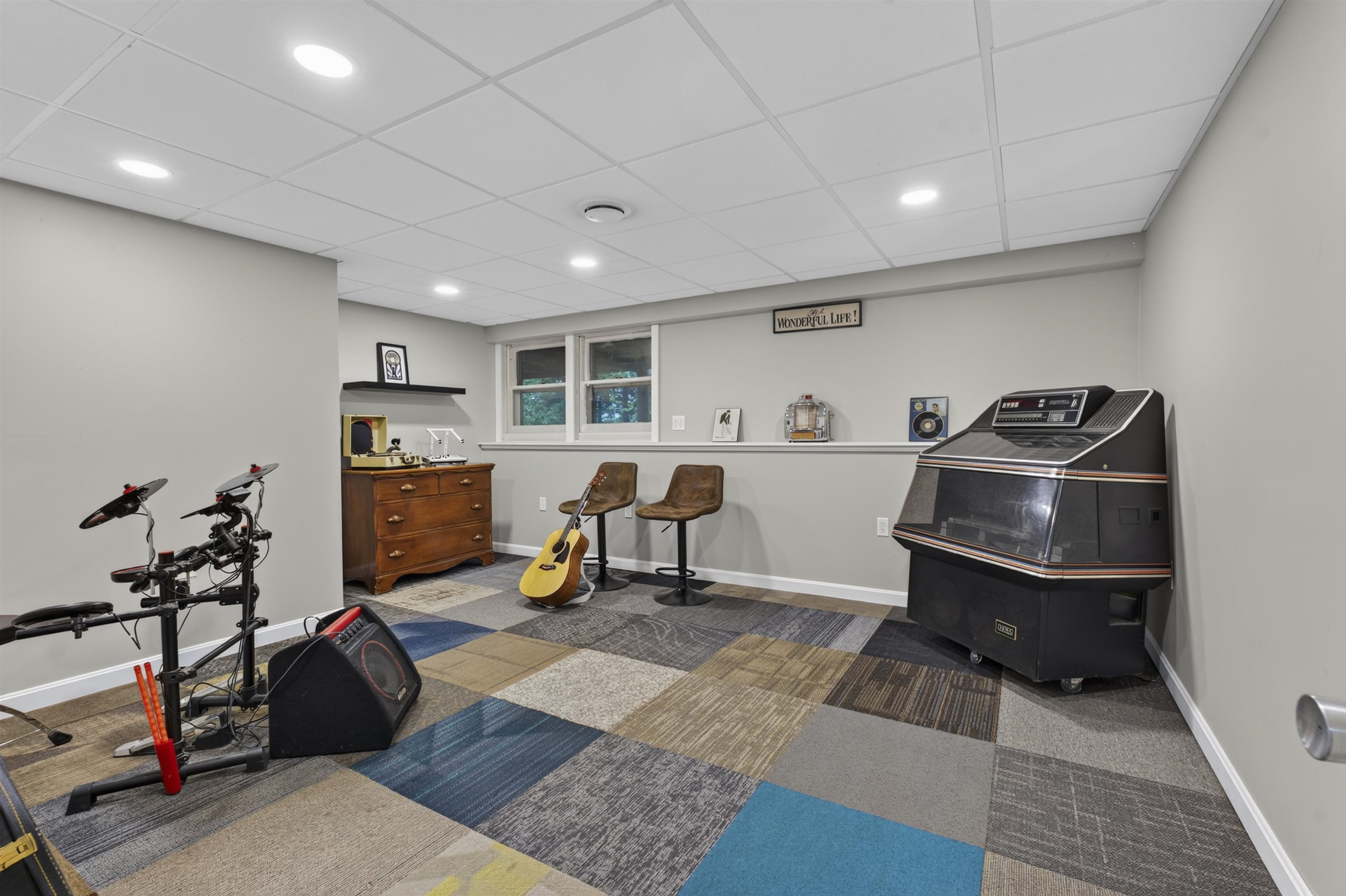 main property photo 49