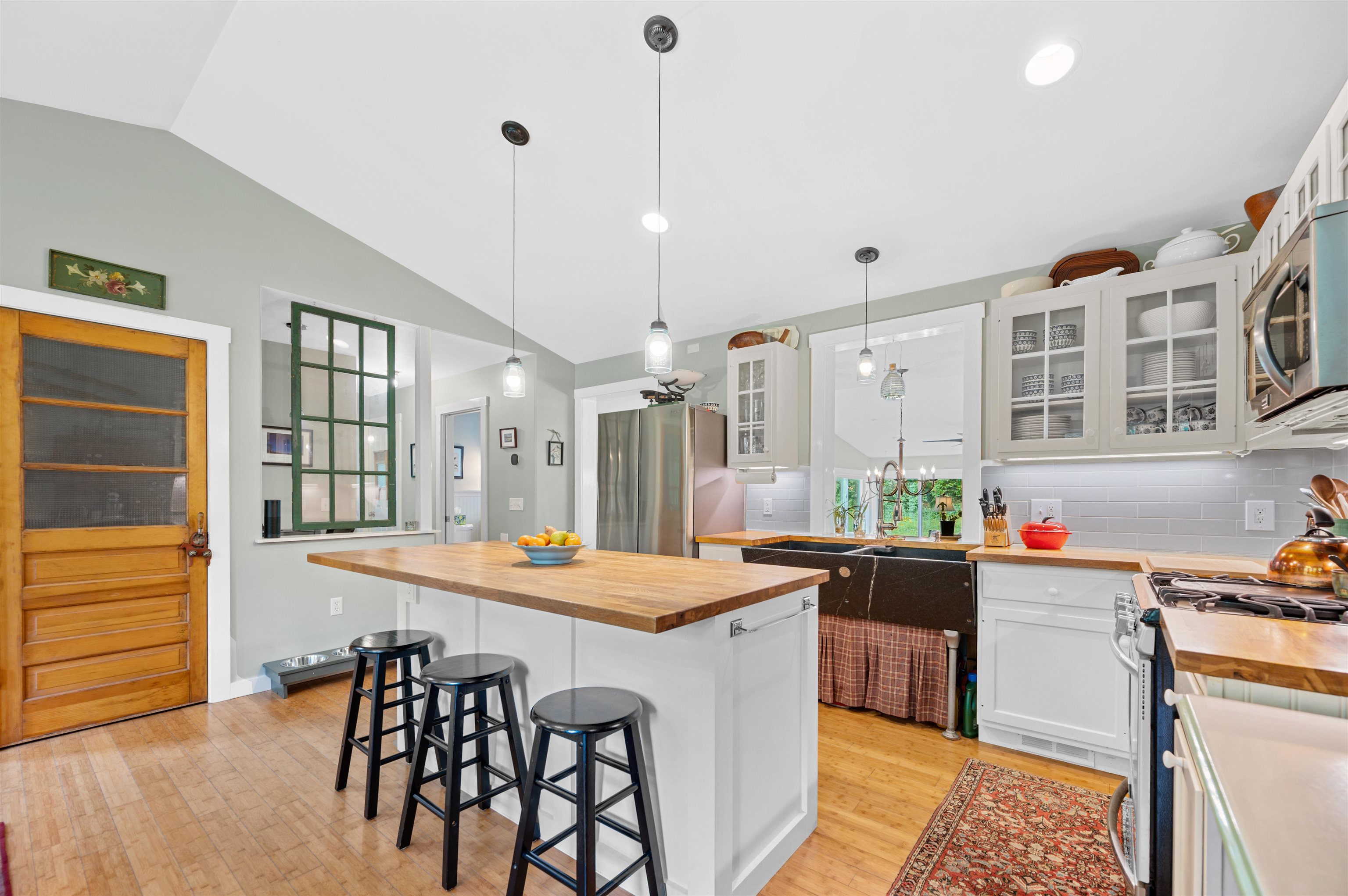main property photo 15