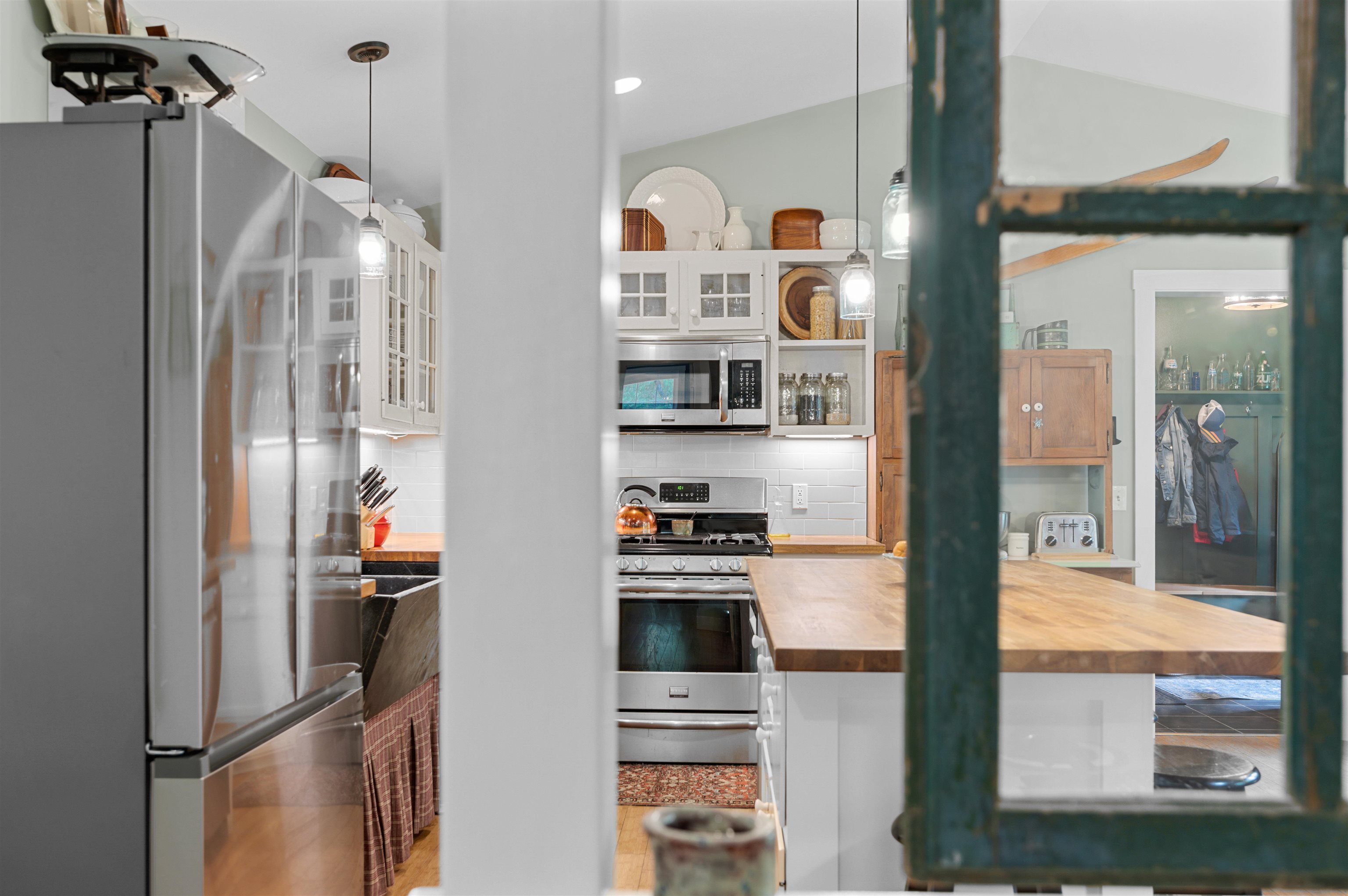 main property photo 17