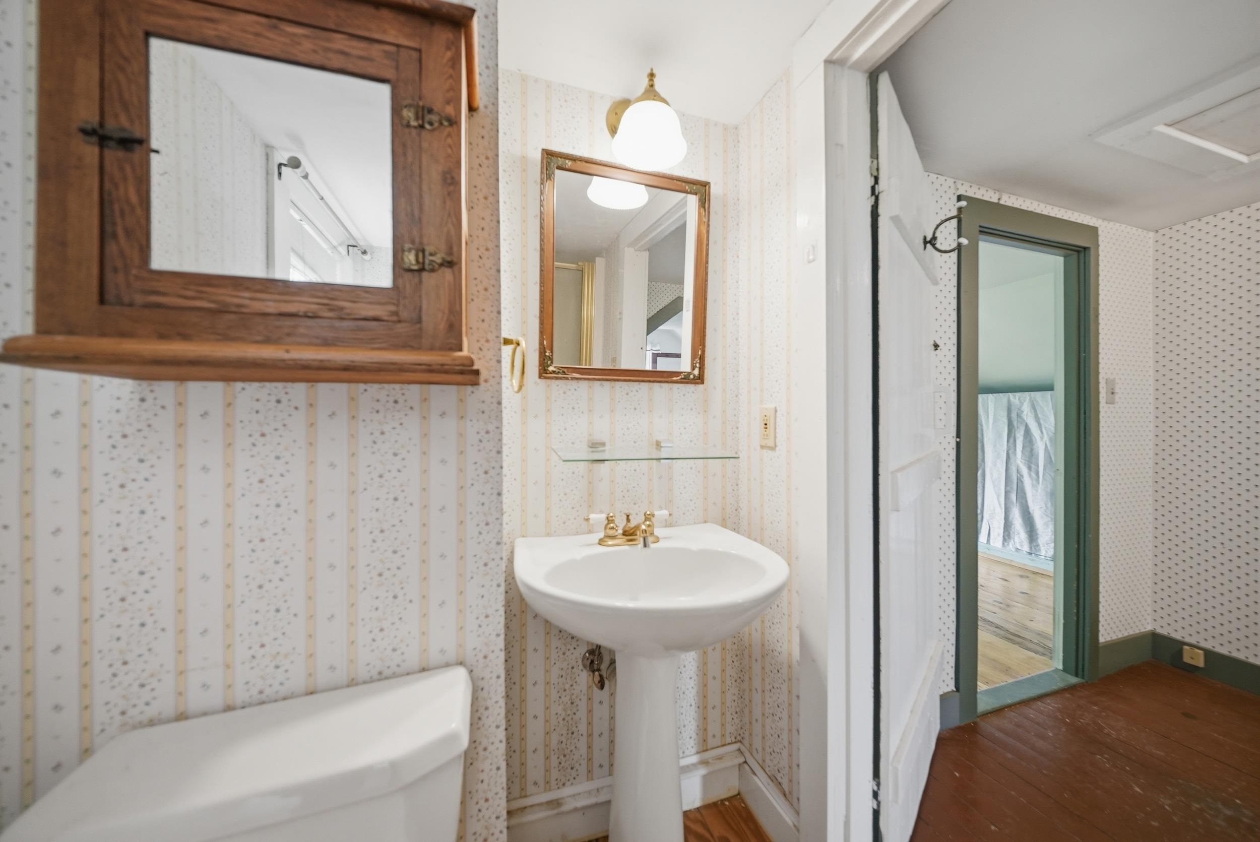 main property photo 31