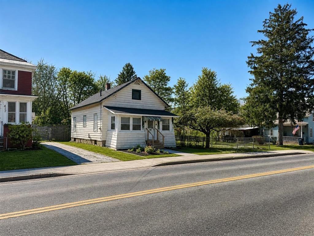 main property photo 10