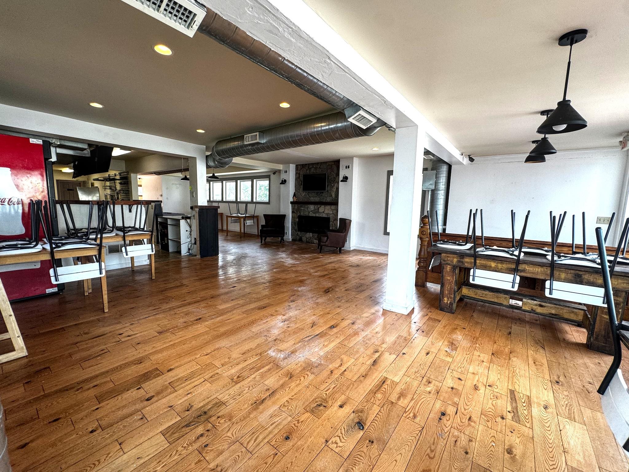 main property photo 11