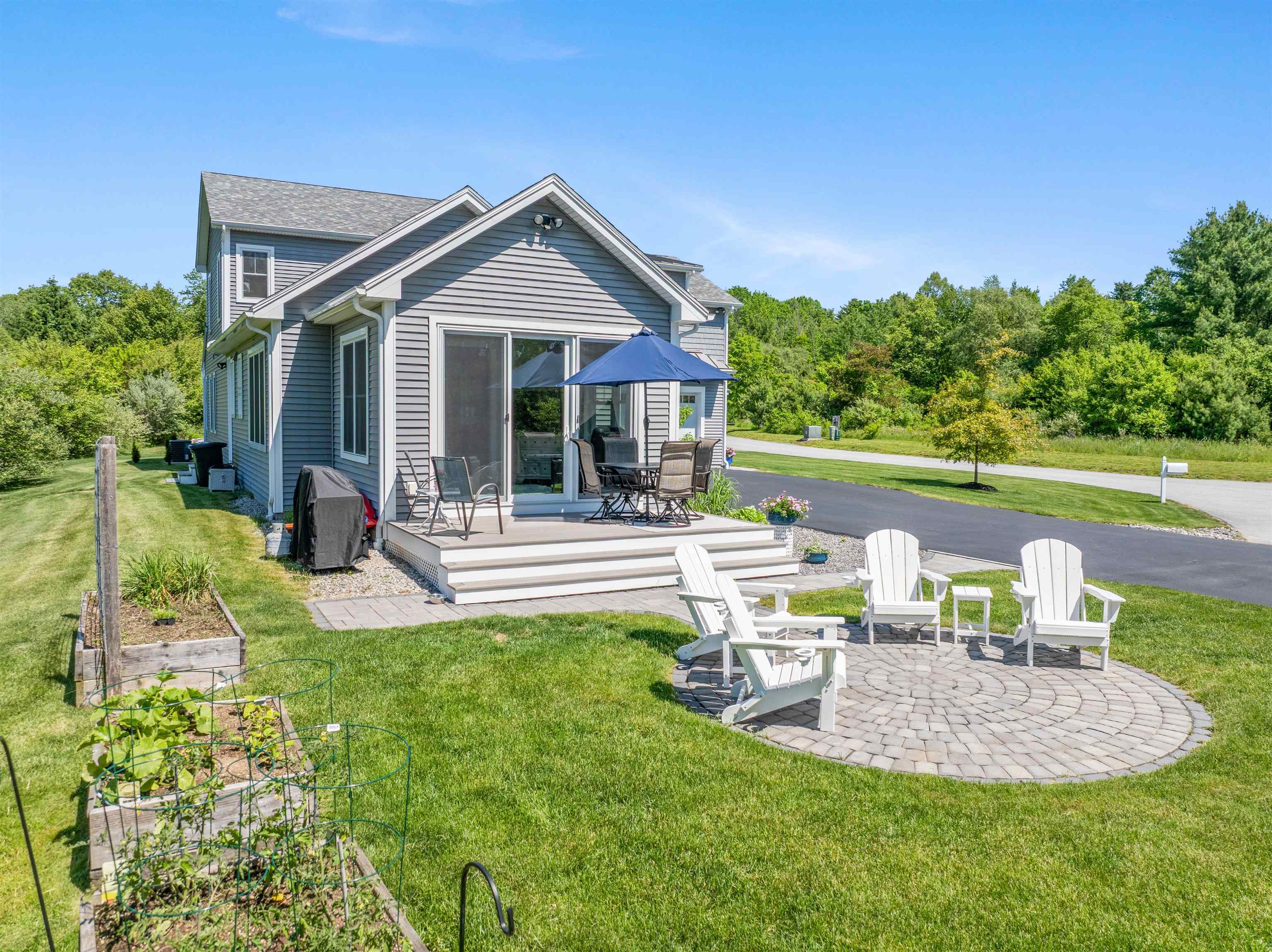 main property photo 51