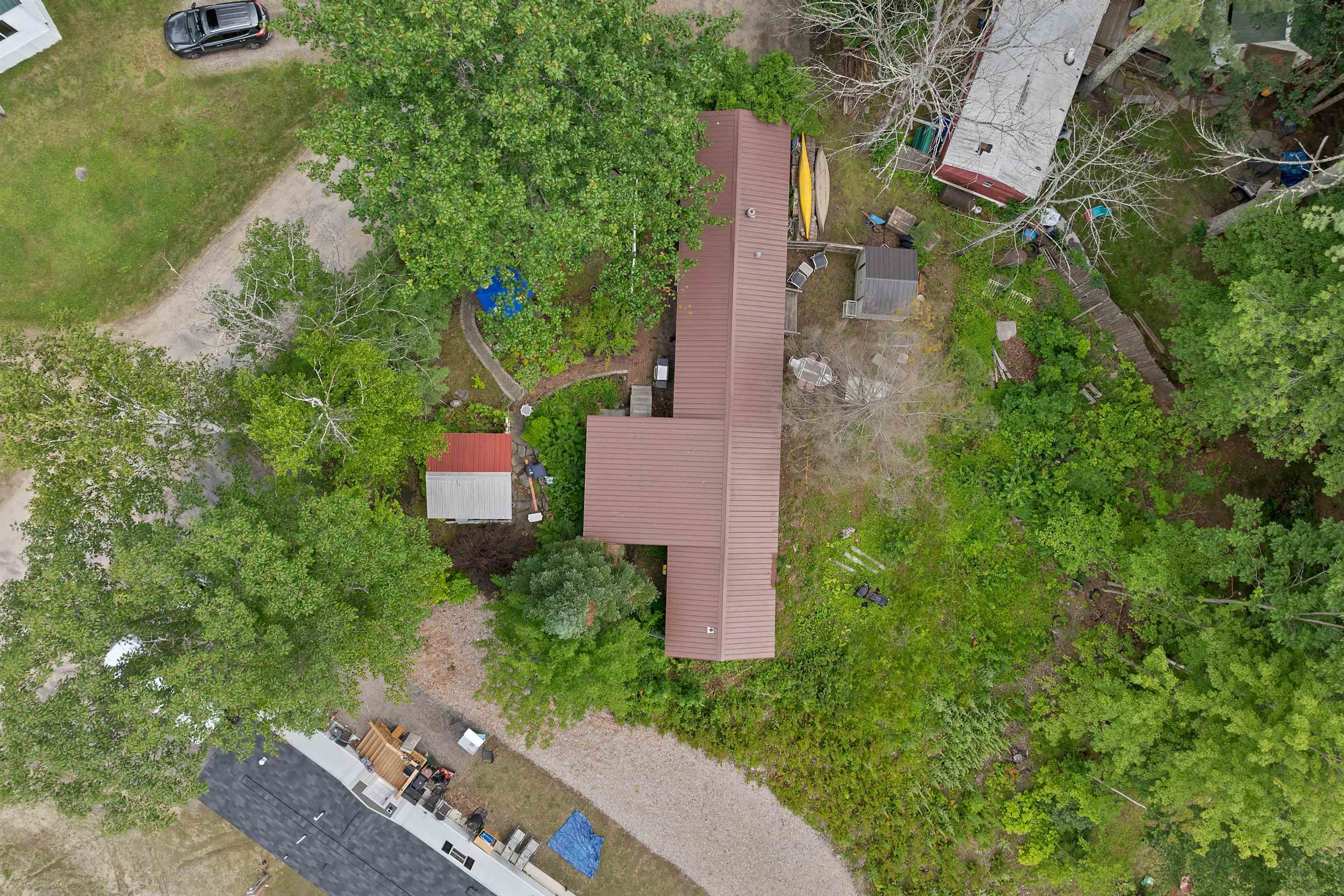 main property photo 40