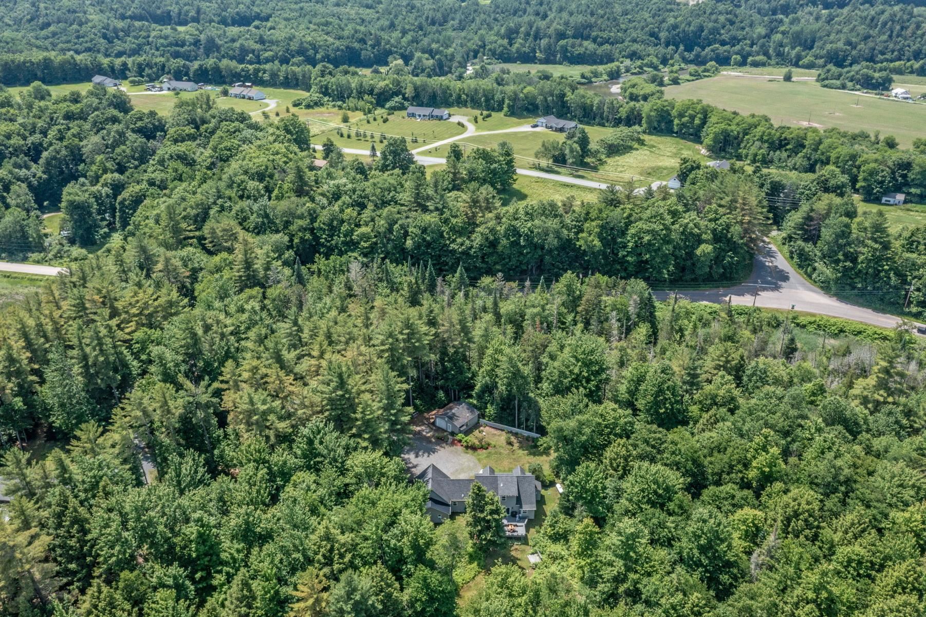 main property photo 30