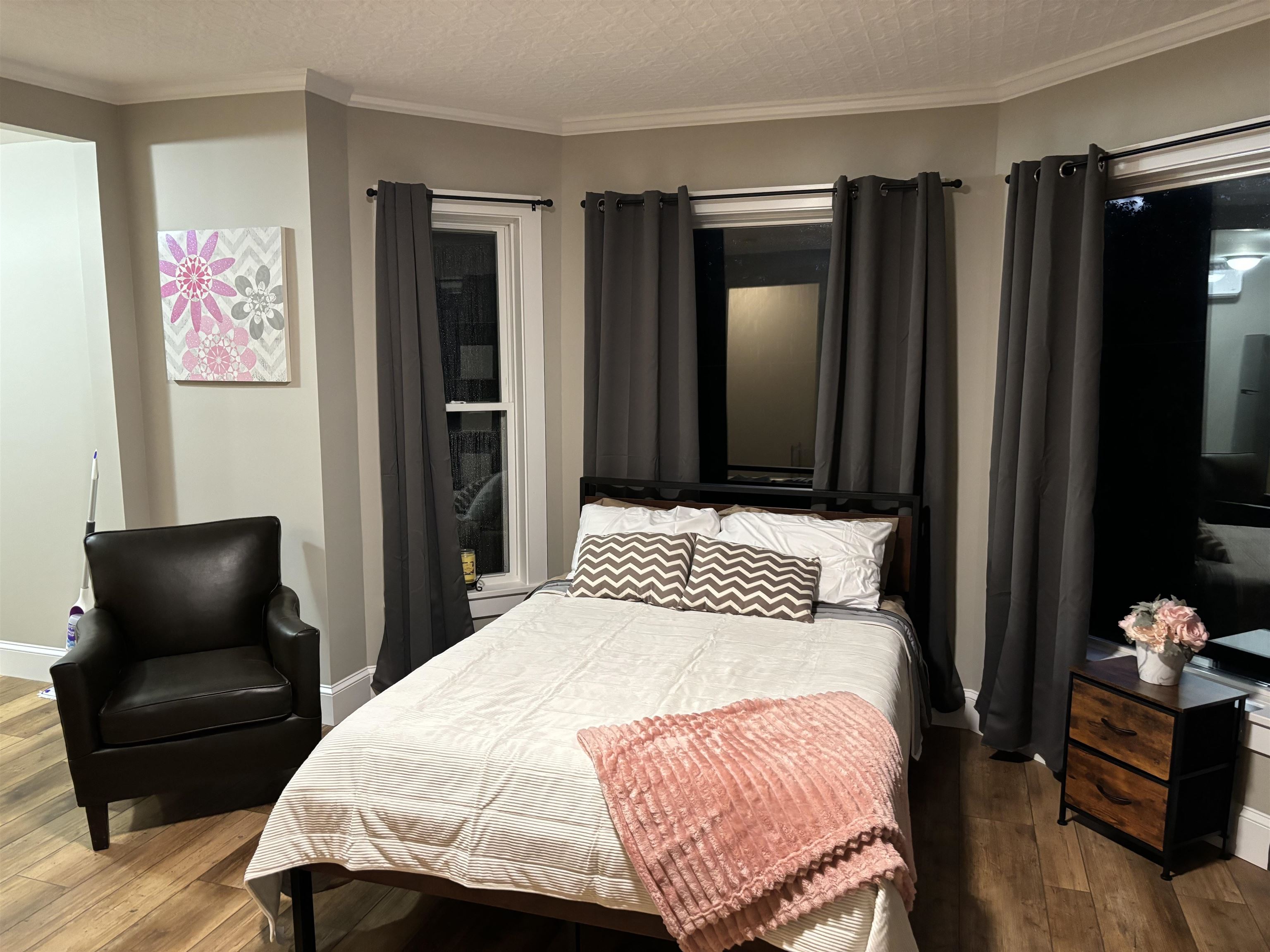 main property photo 27