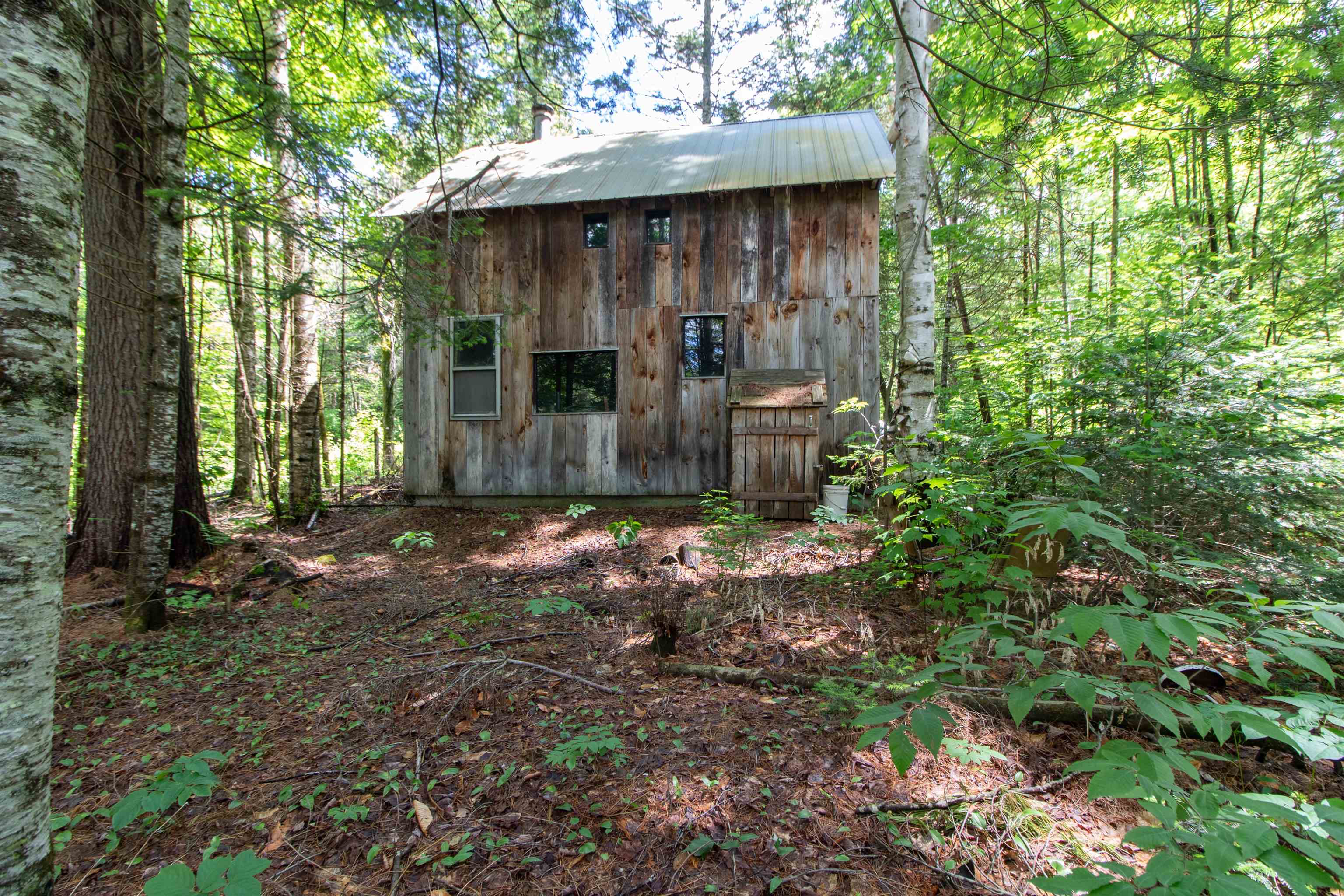 main property photo 11