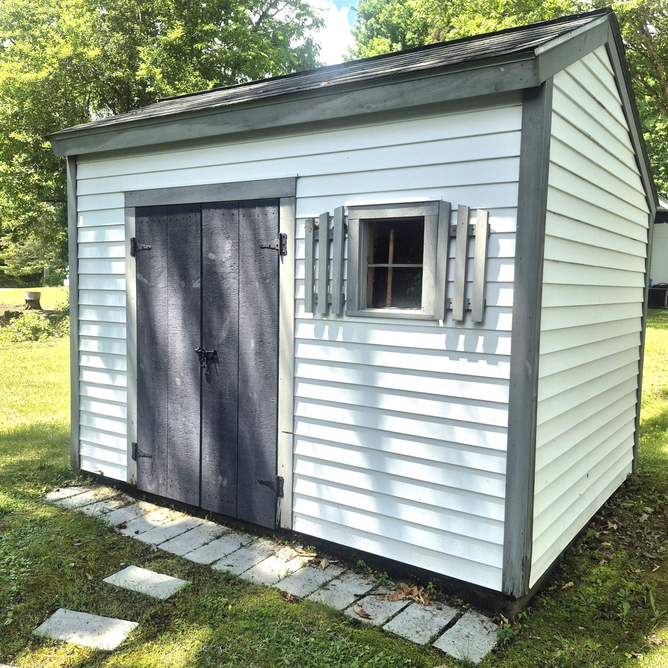 main property photo 4