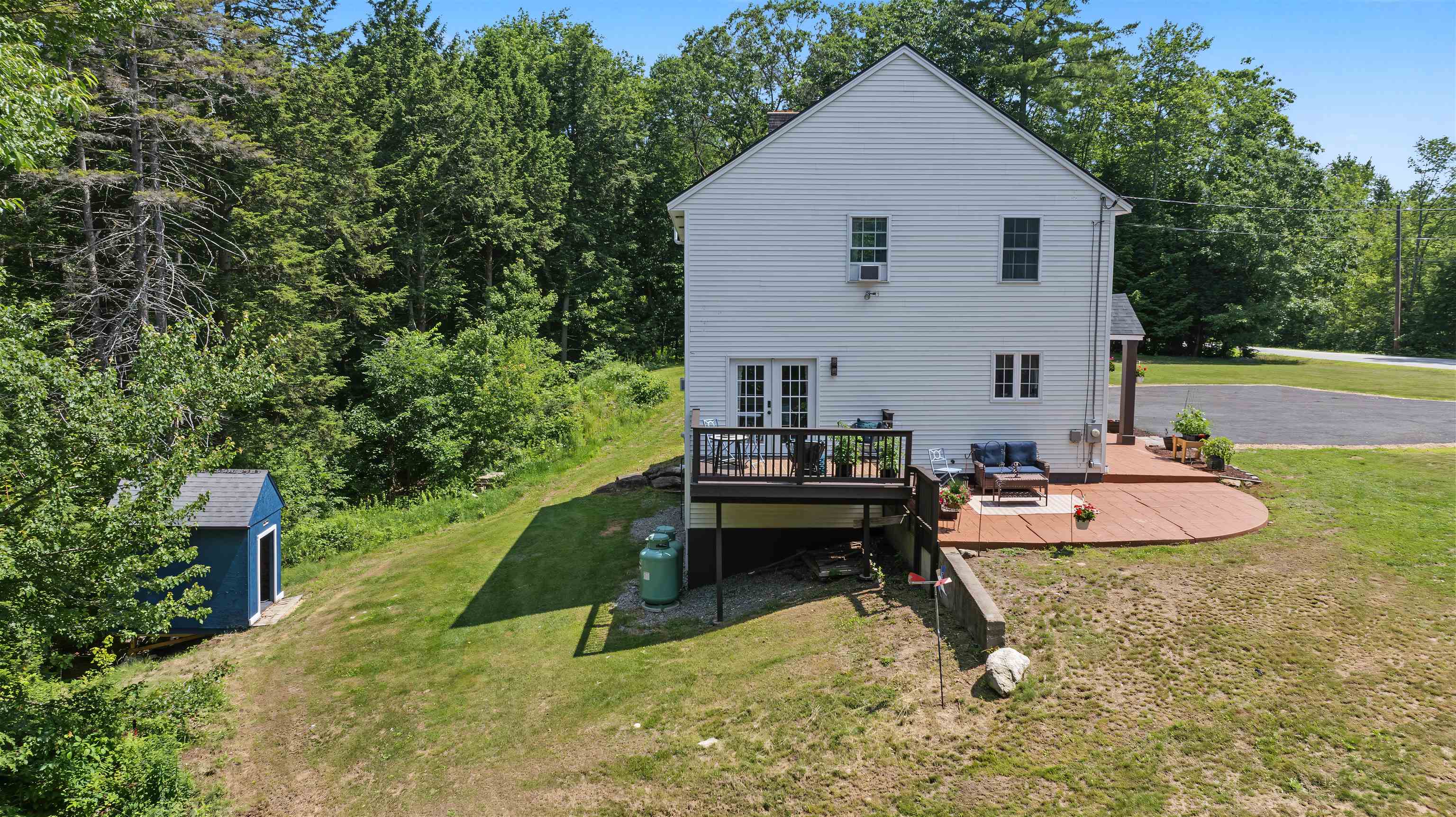 main property photo 47