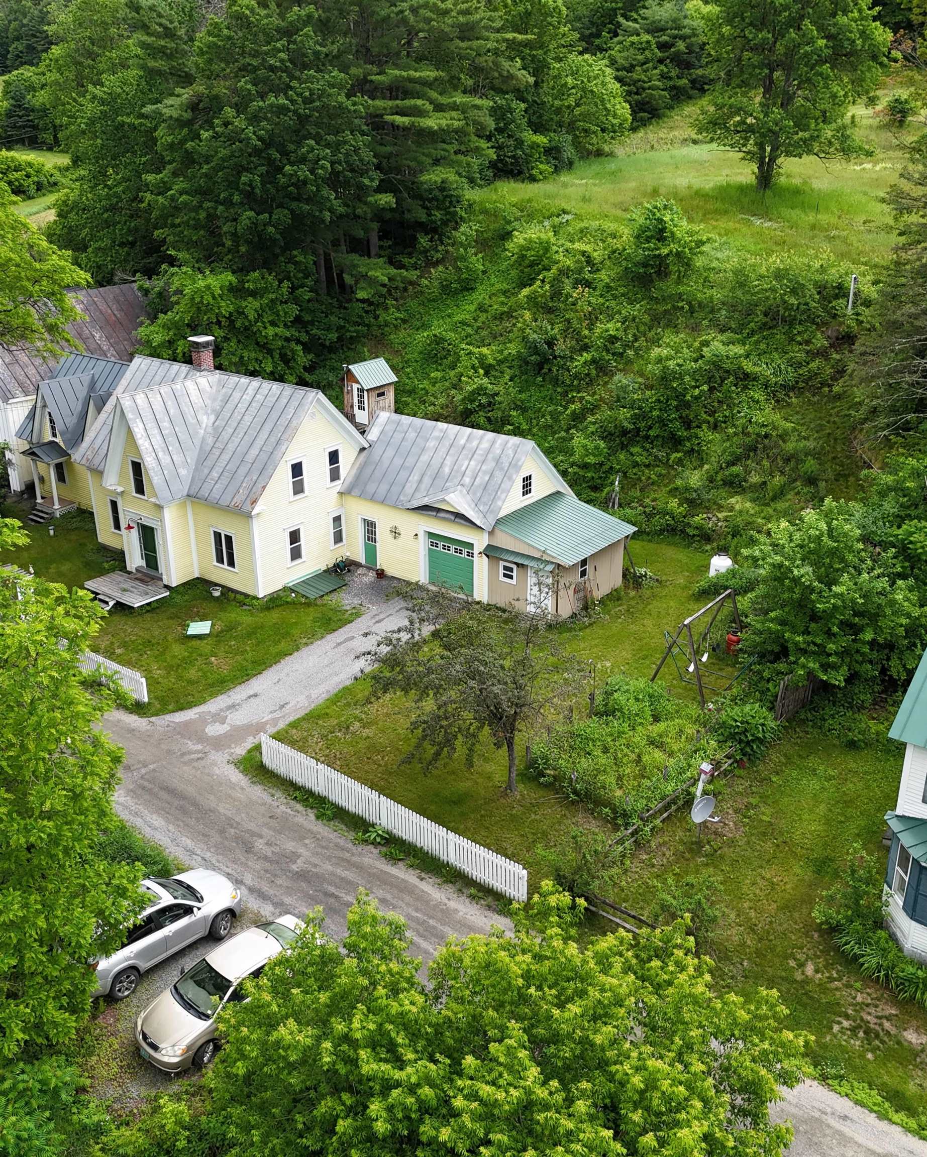 main property photo 40