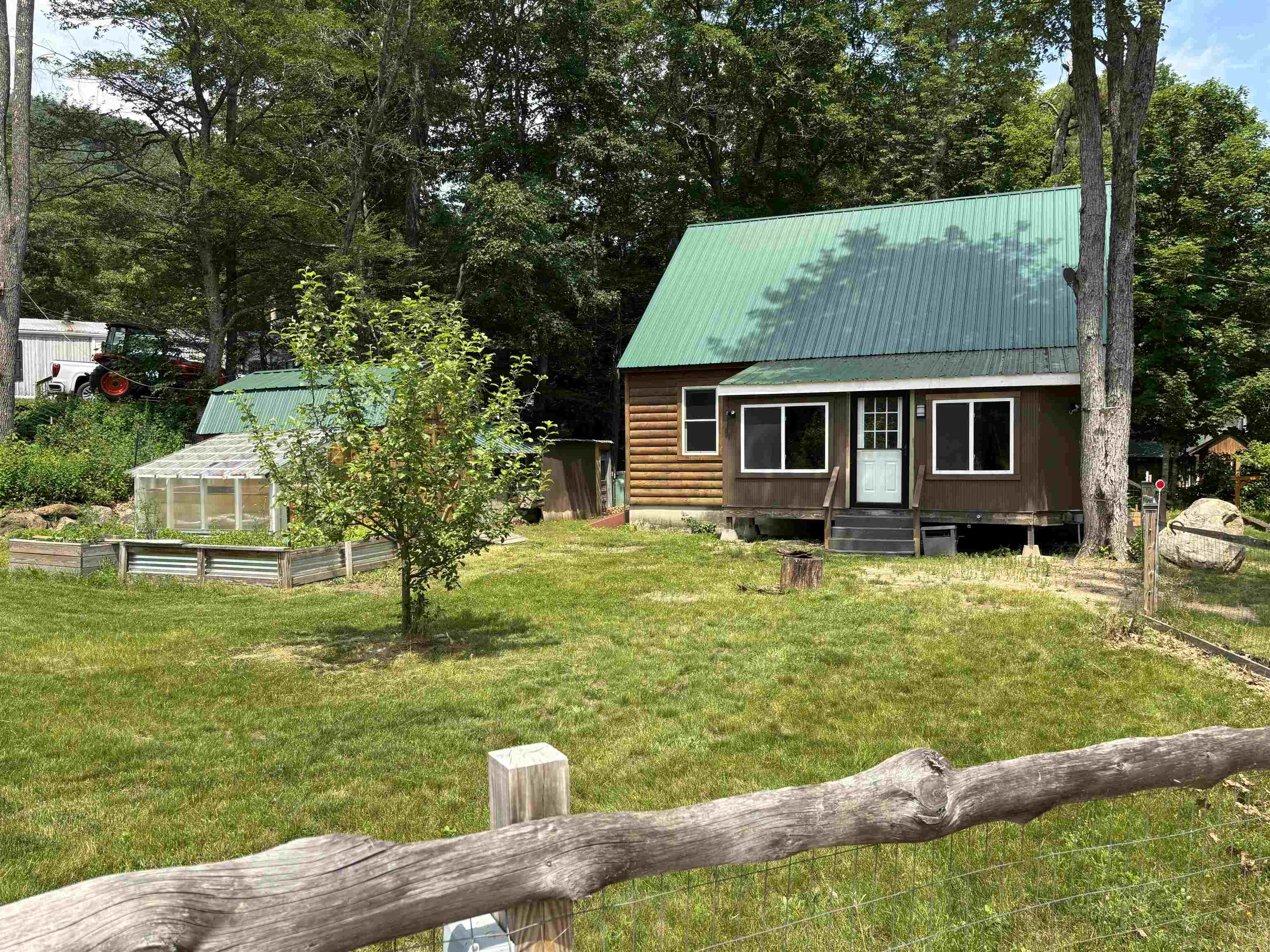 main property photo 2