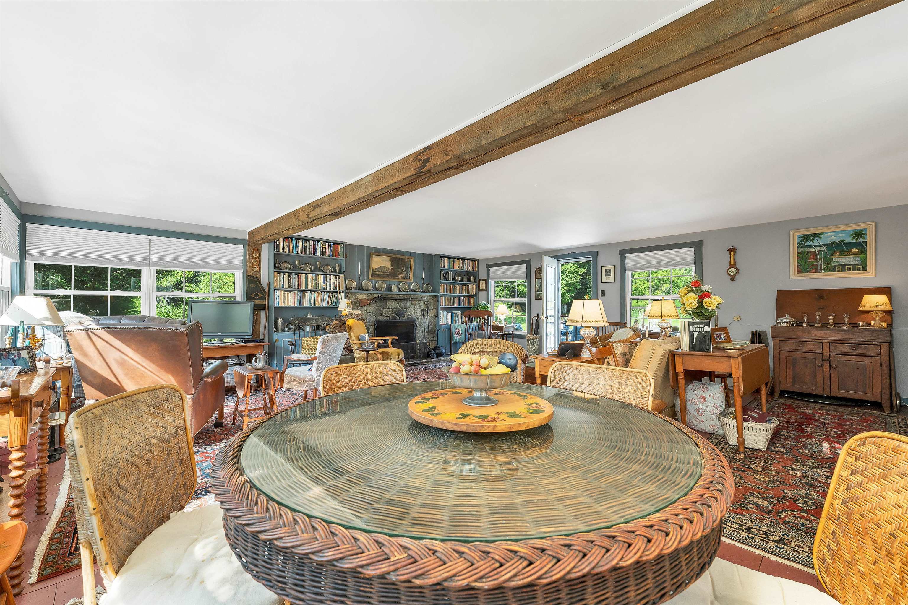 main property photo 40