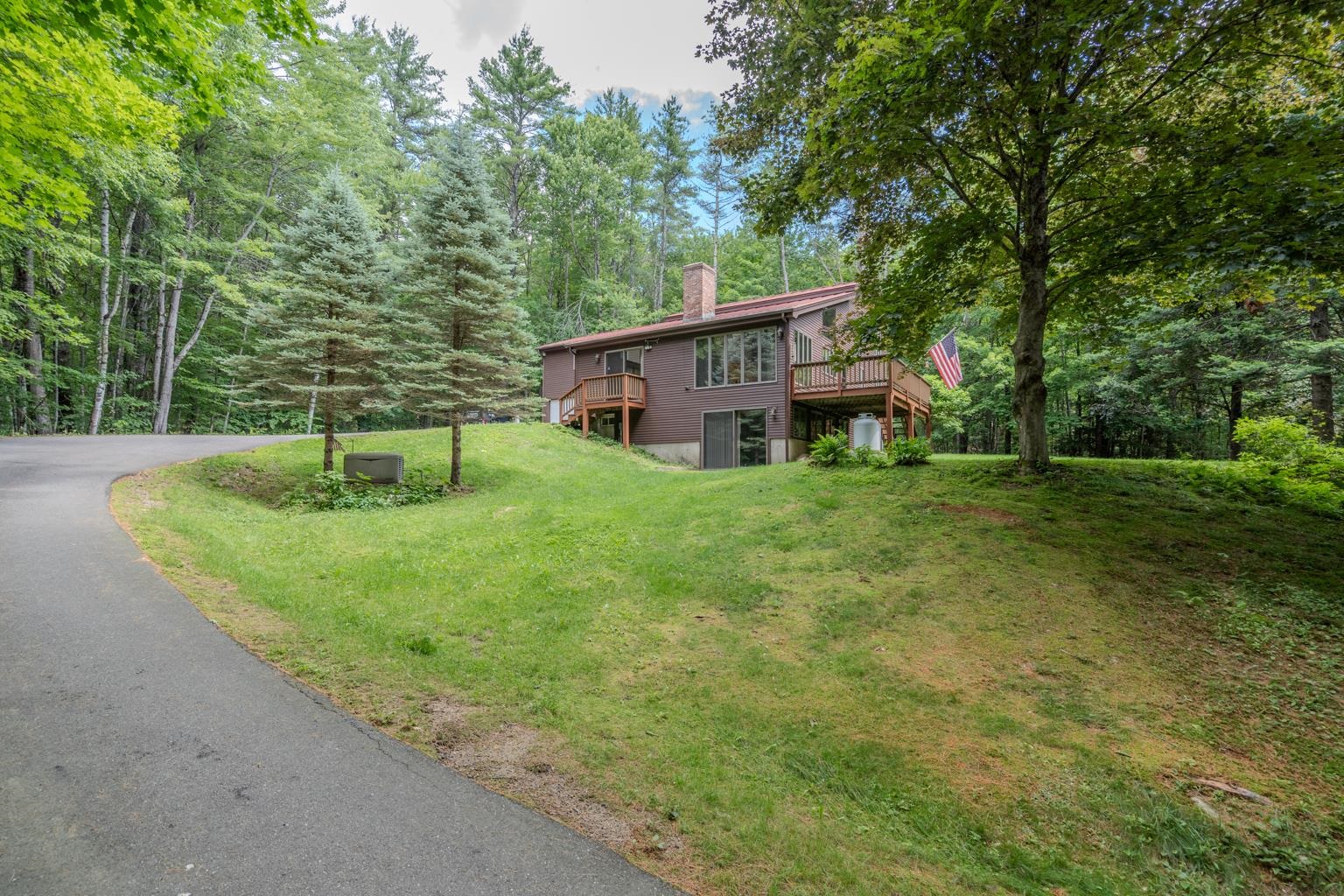 main property photo 5