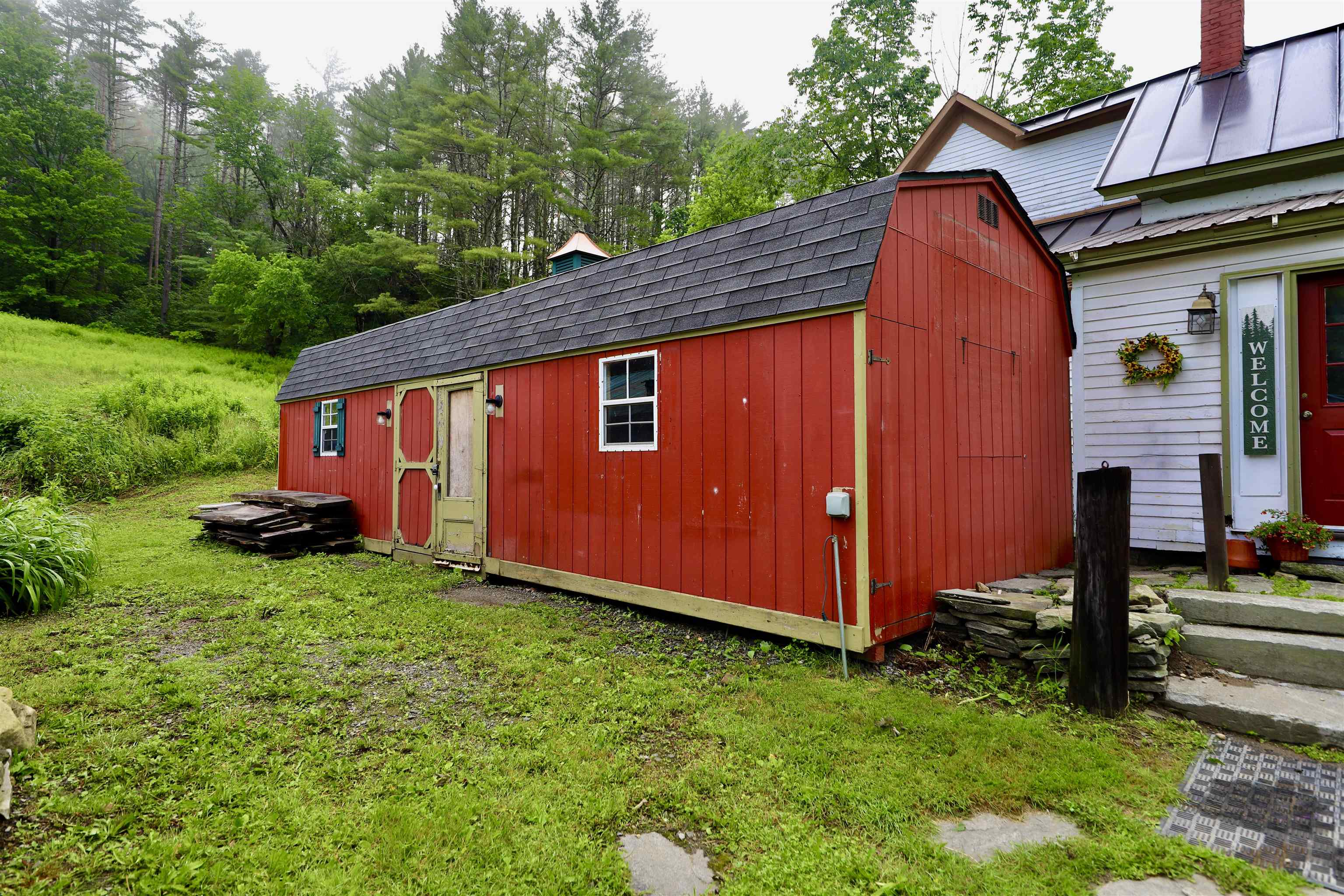 main property photo 34