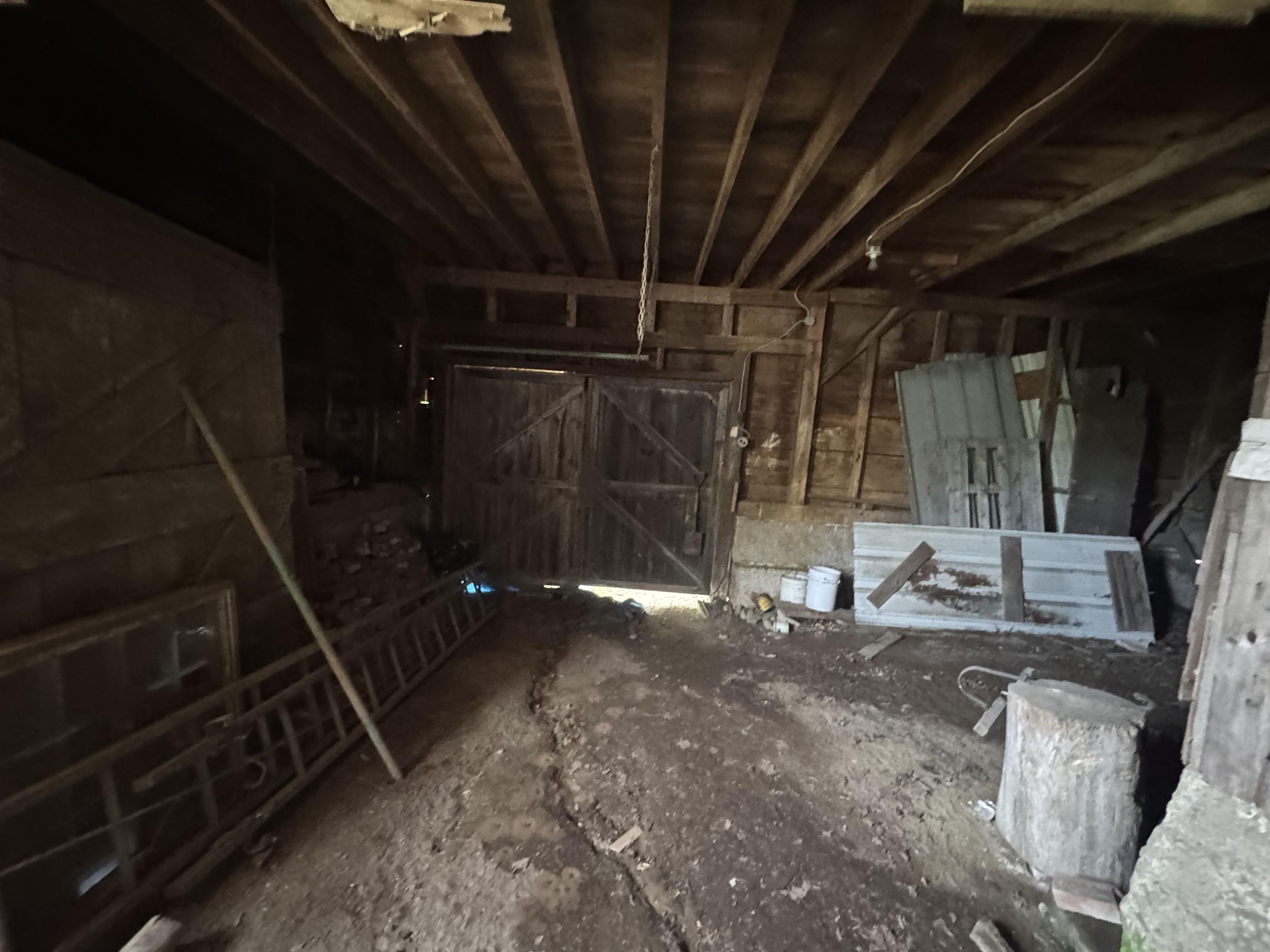 main property photo 51