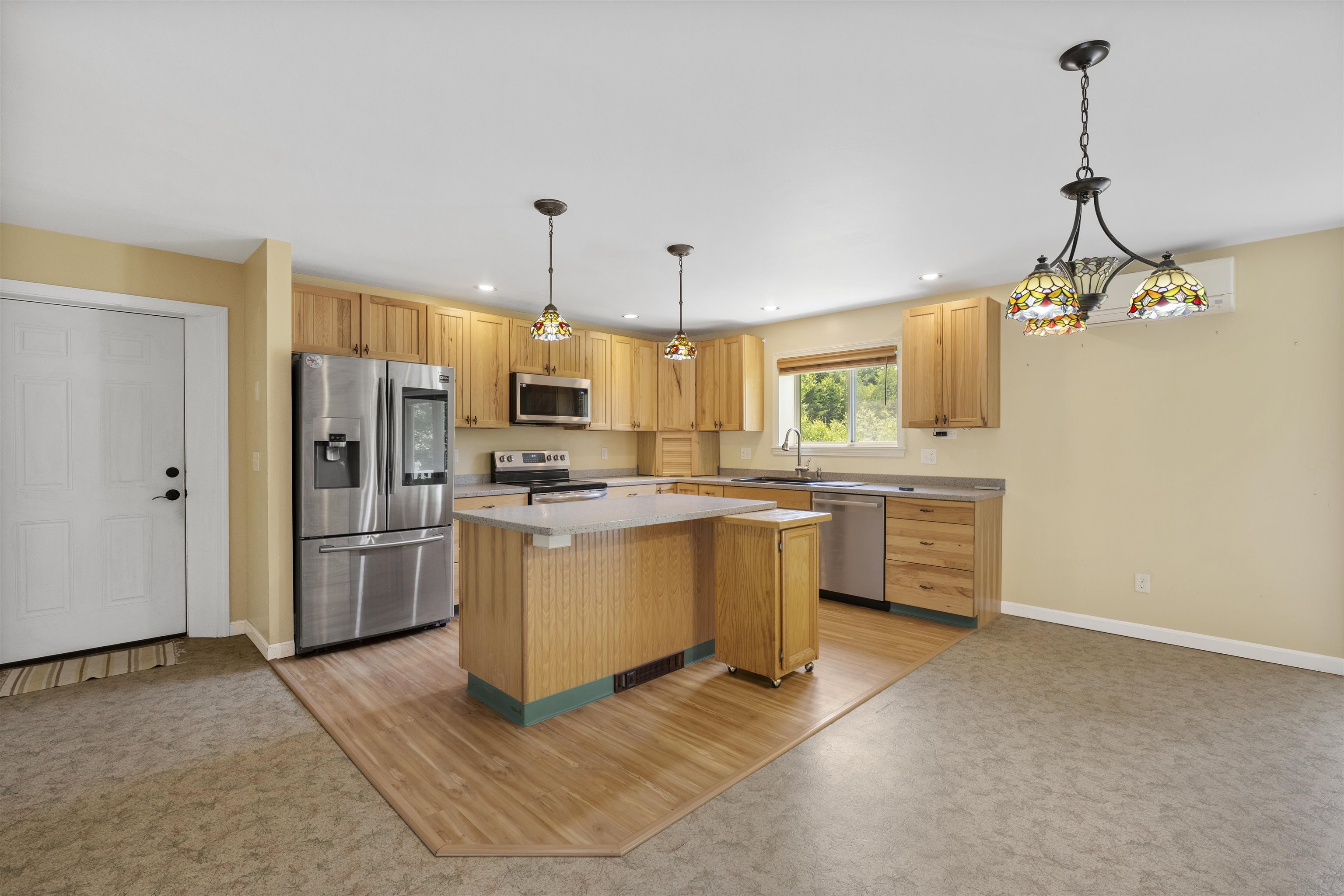 main property photo 12