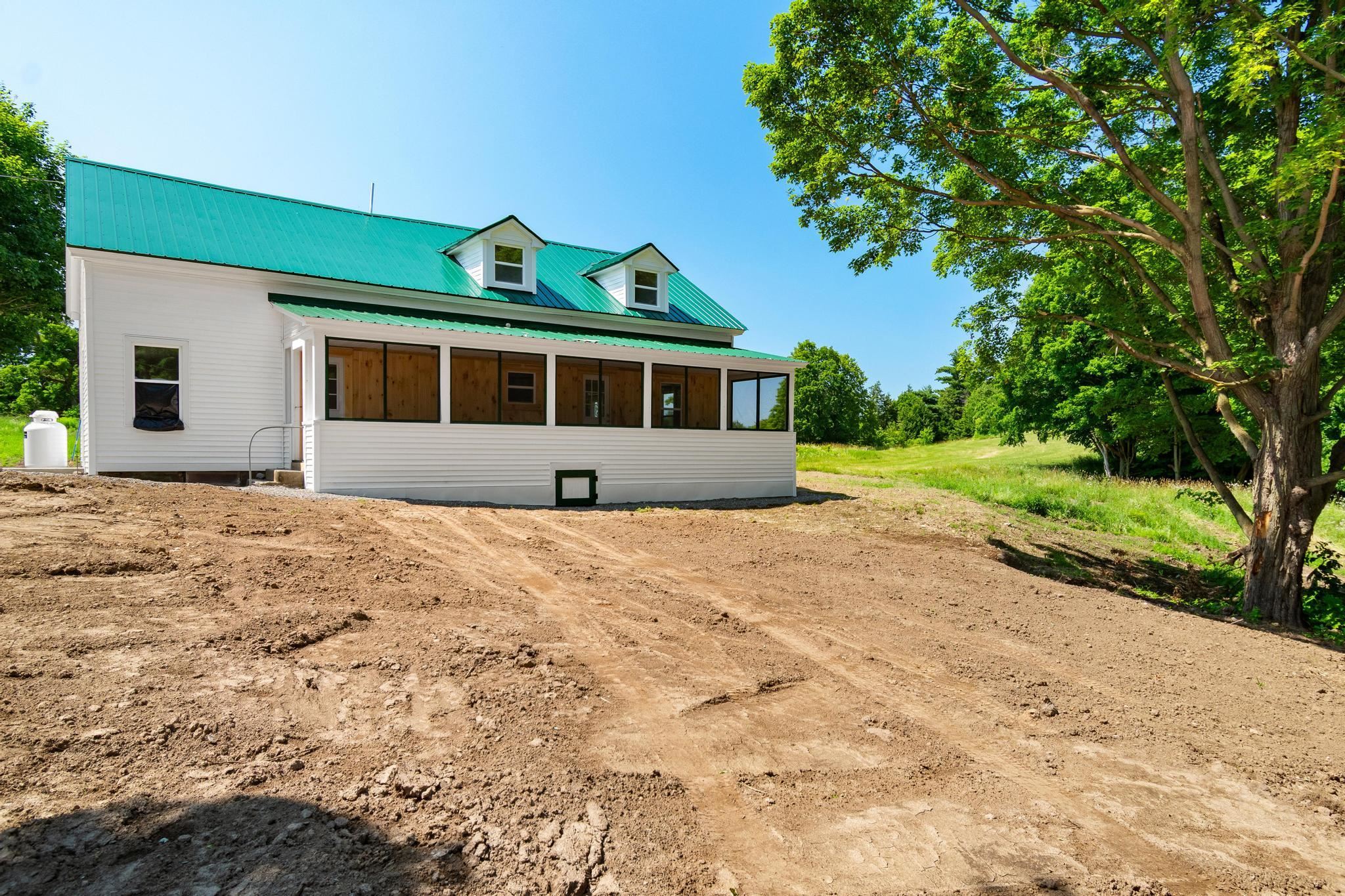 main property photo 33
