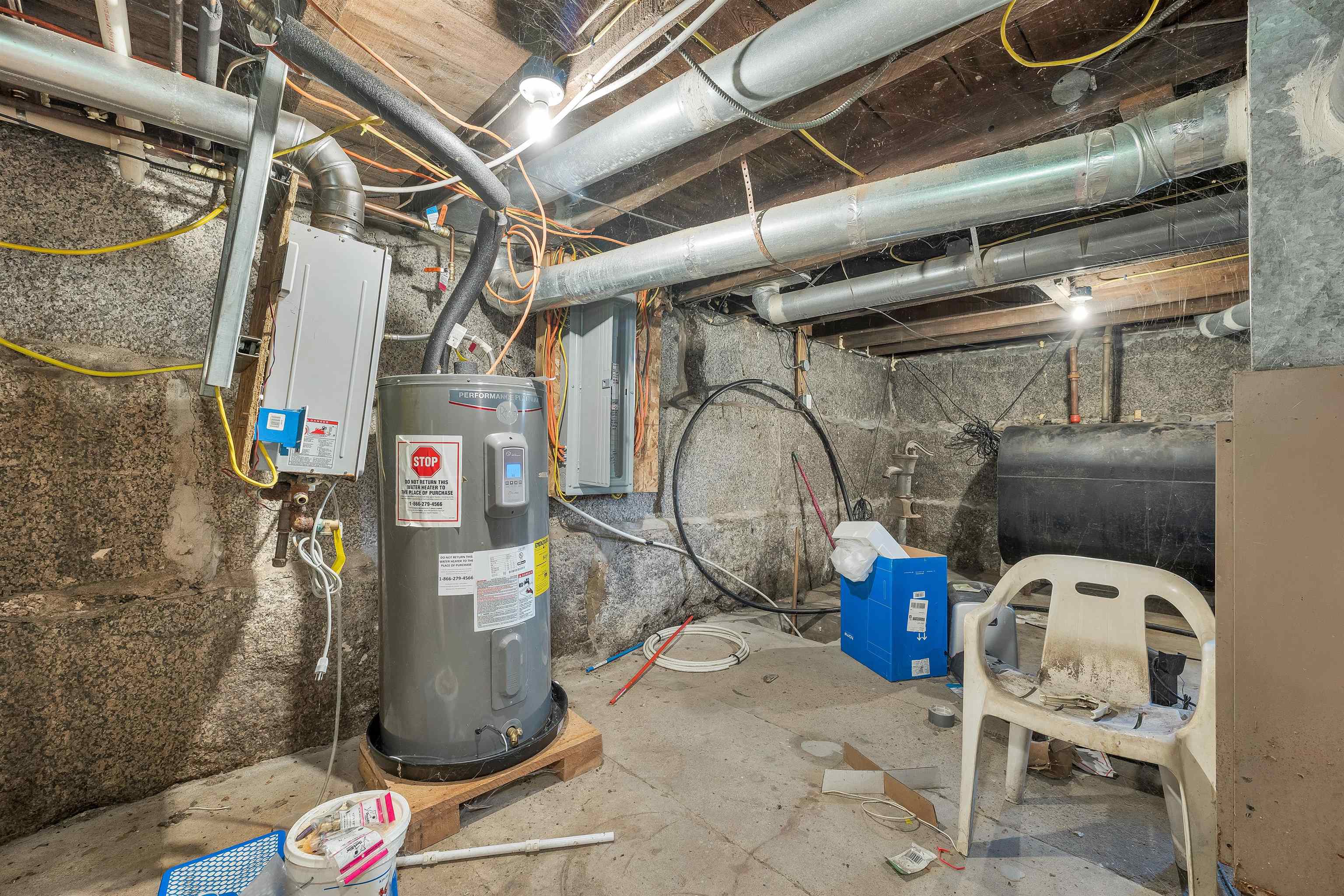 main property photo 40