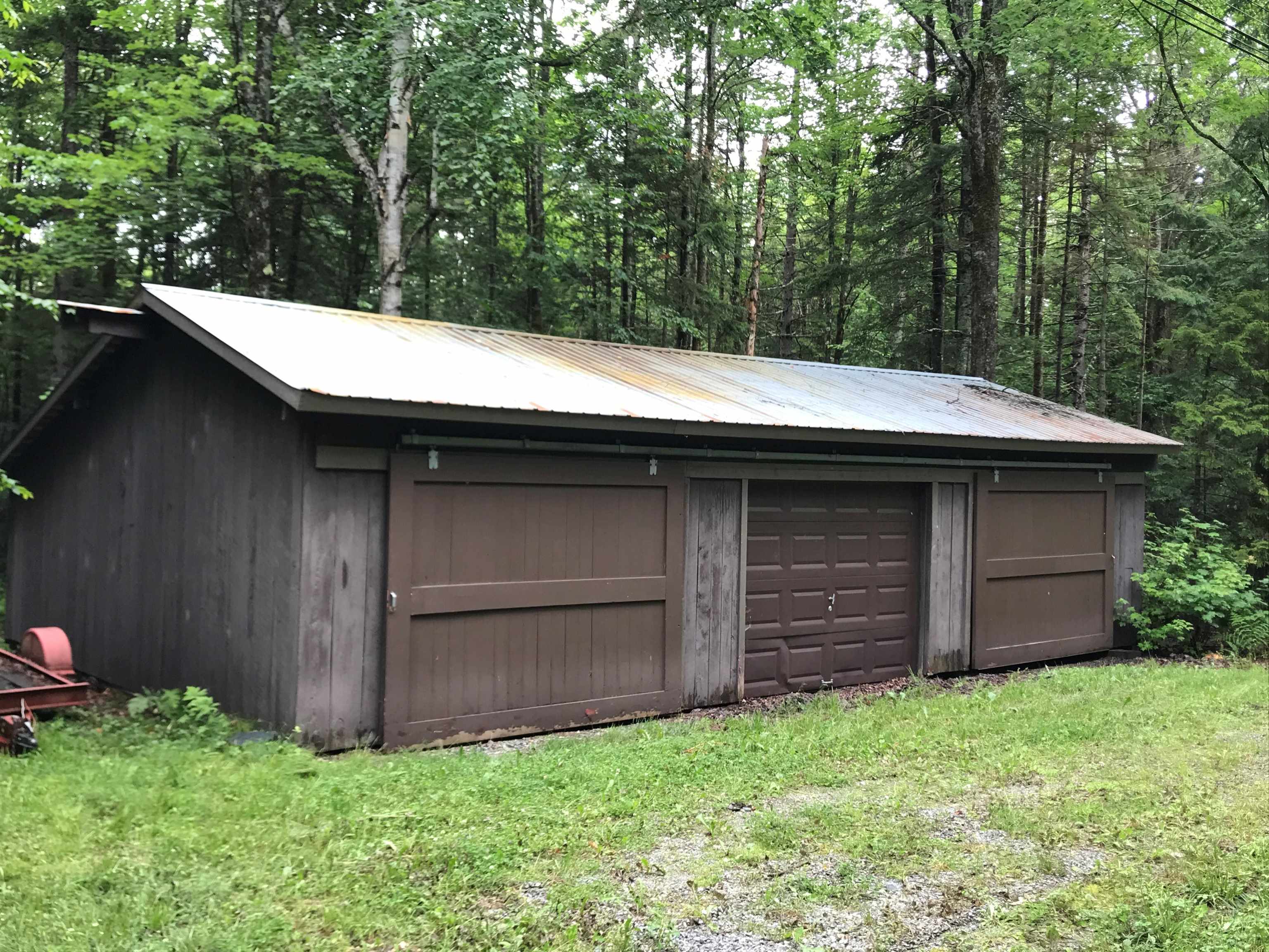 main property photo 32